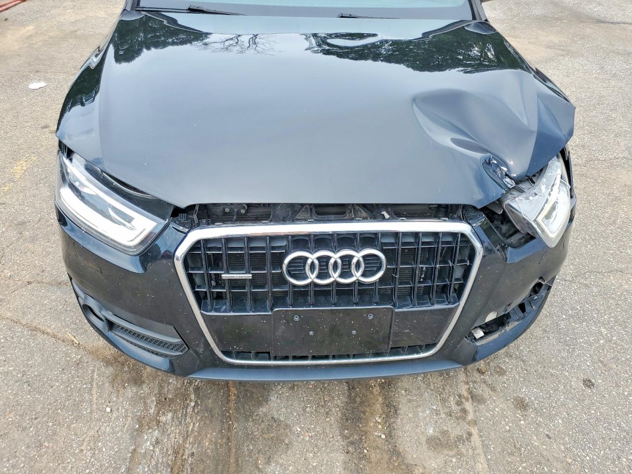 2015 Audi Q3 Premium Plus Black vin: WA1EFCFS6FR010691