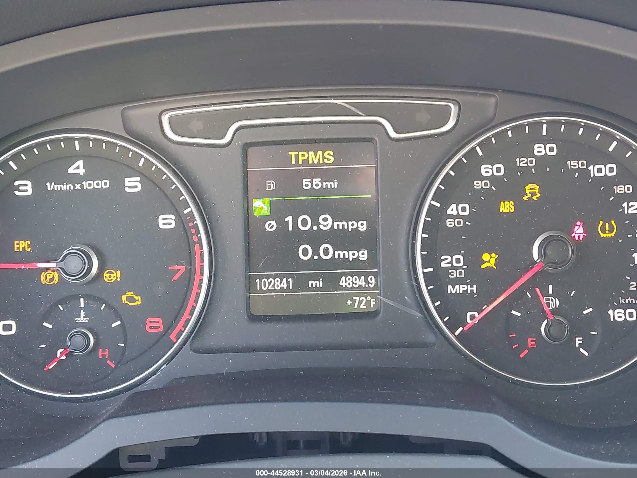 2015 Audi Q3 2.0t Premium Plus Gray vin: WA1EFCFS7FR008321