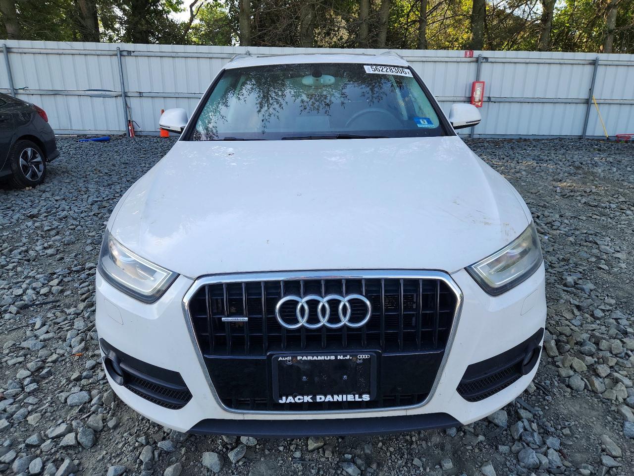2015 Audi Q3 Premium Plus White vin: WA1EFCFS8FR001264
