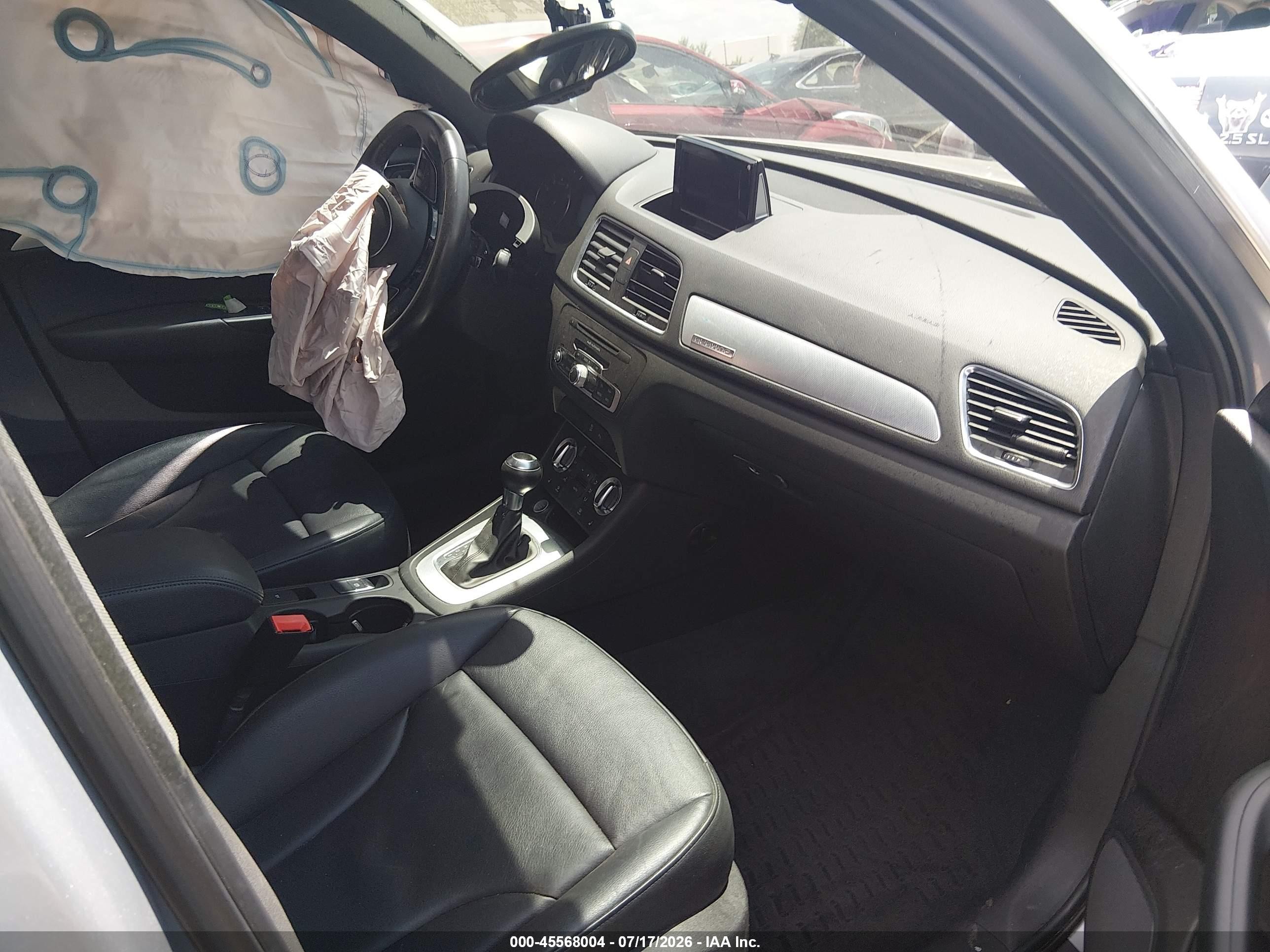 2015 Audi Q3 2.0t Premium Plus Silver vin: WA1EFCFS8FR006061