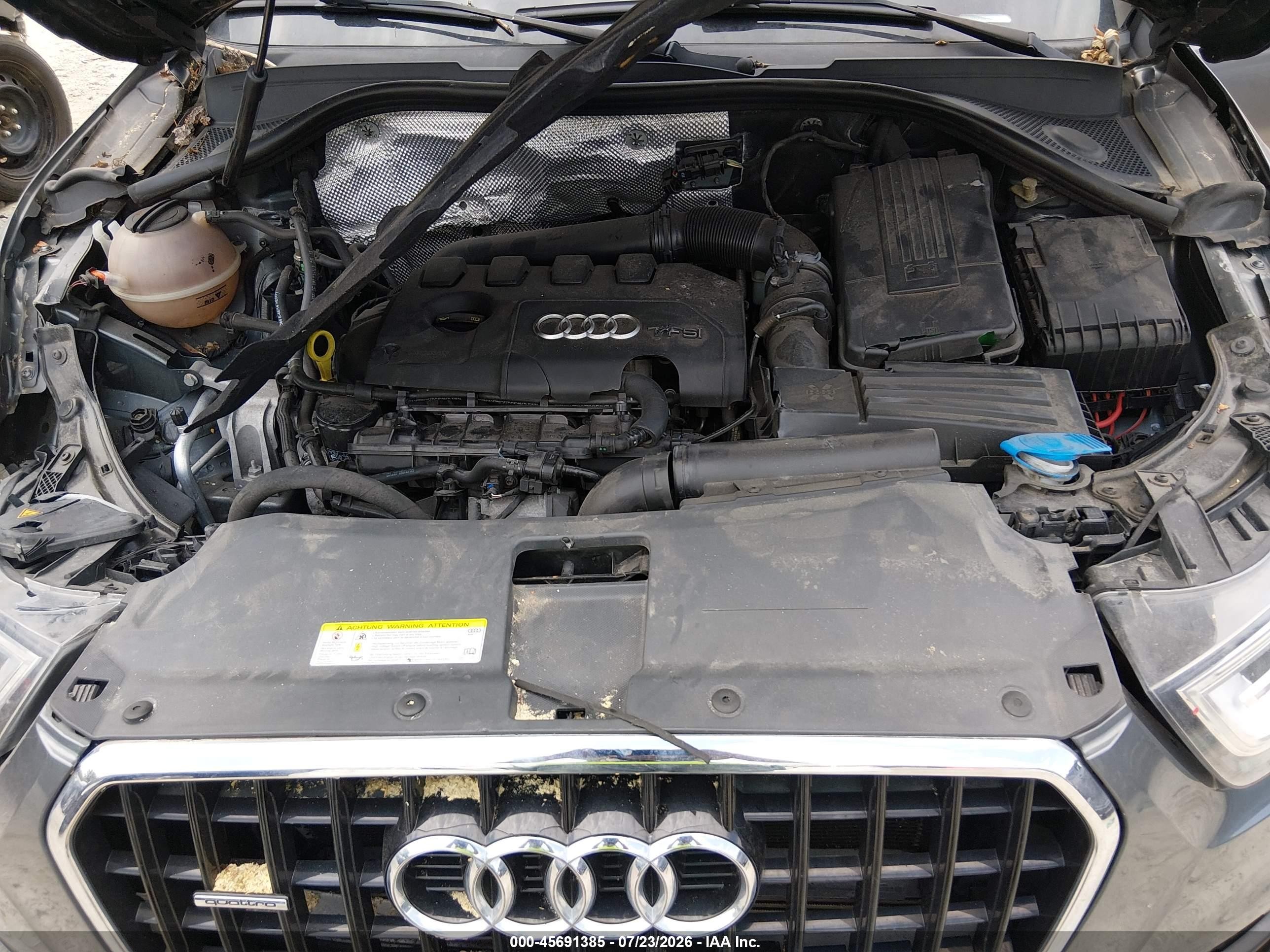 2015 Audi Q3 2.0t Premium Plus Gray vin: WA1EFCFS8FR010384