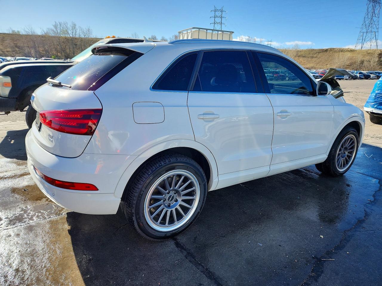 2015 Audi Q3 Premium Plus White vin: WA1EFCFS8FR013429
