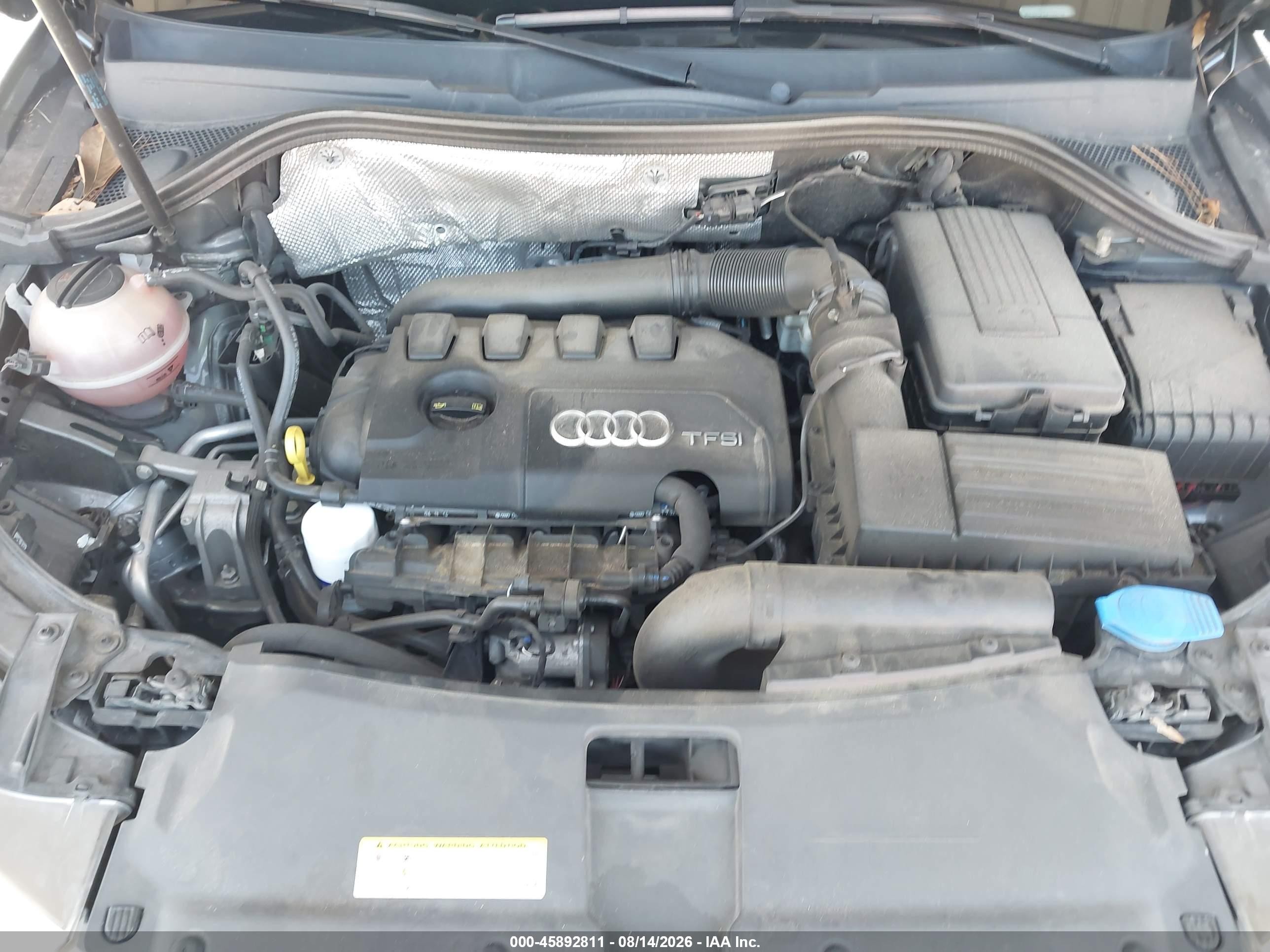 2015 Audi Q3 2.0t Premium Plus Серый vin: WA1EFCFS9FR000754