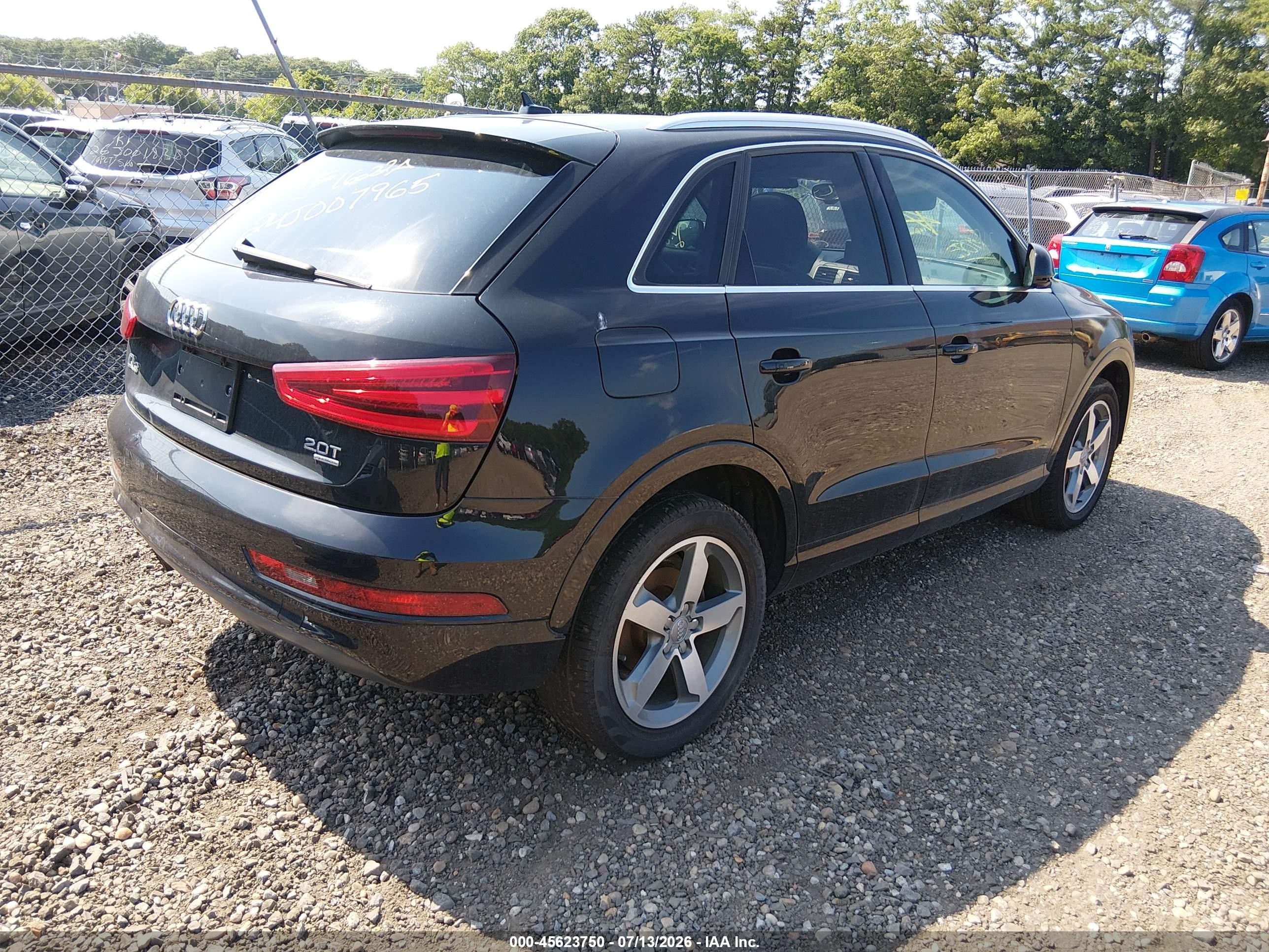 2015 Audi Q3 2.0t Premium Plus Black vin: WA1EFCFS9FR004822