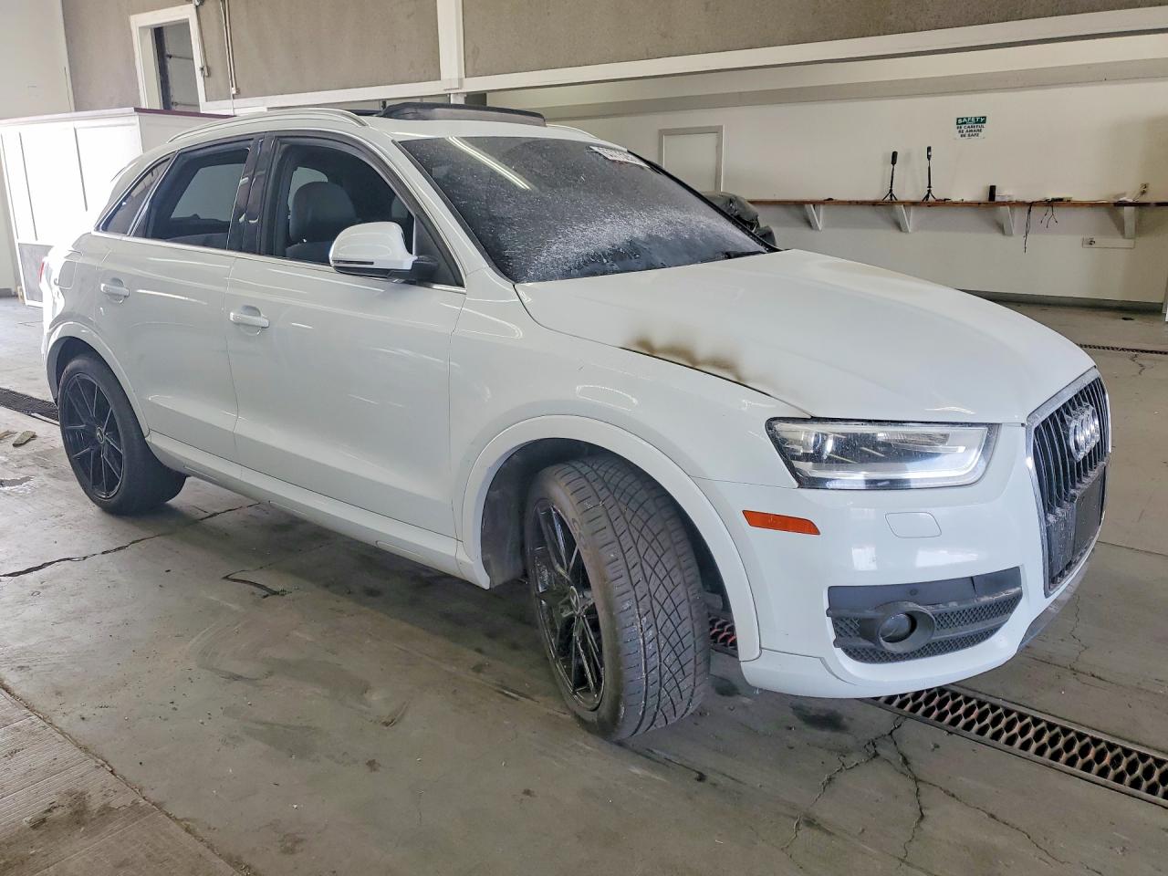 2015 Audi Q3 Premium Plus White vin: WA1EFCFS9FR005310