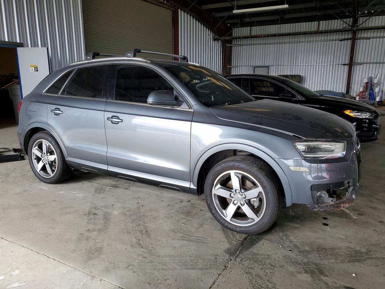 2015 Audi Q3 Premium Plus Серый vin: WA1EFCFSXFR006420