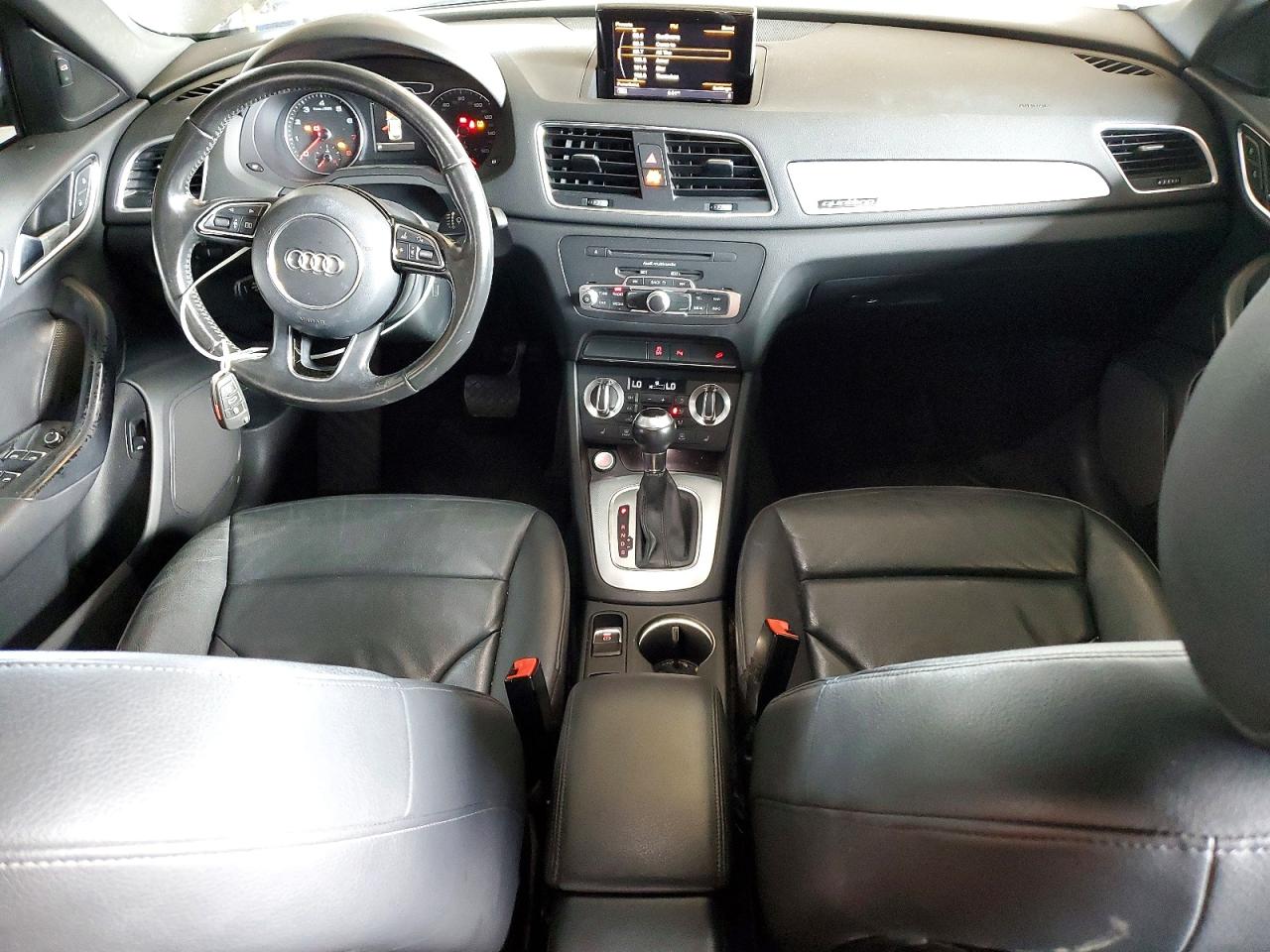2015 Audi Q3 Premium Plus Серый vin: WA1EFCFSXFR006420