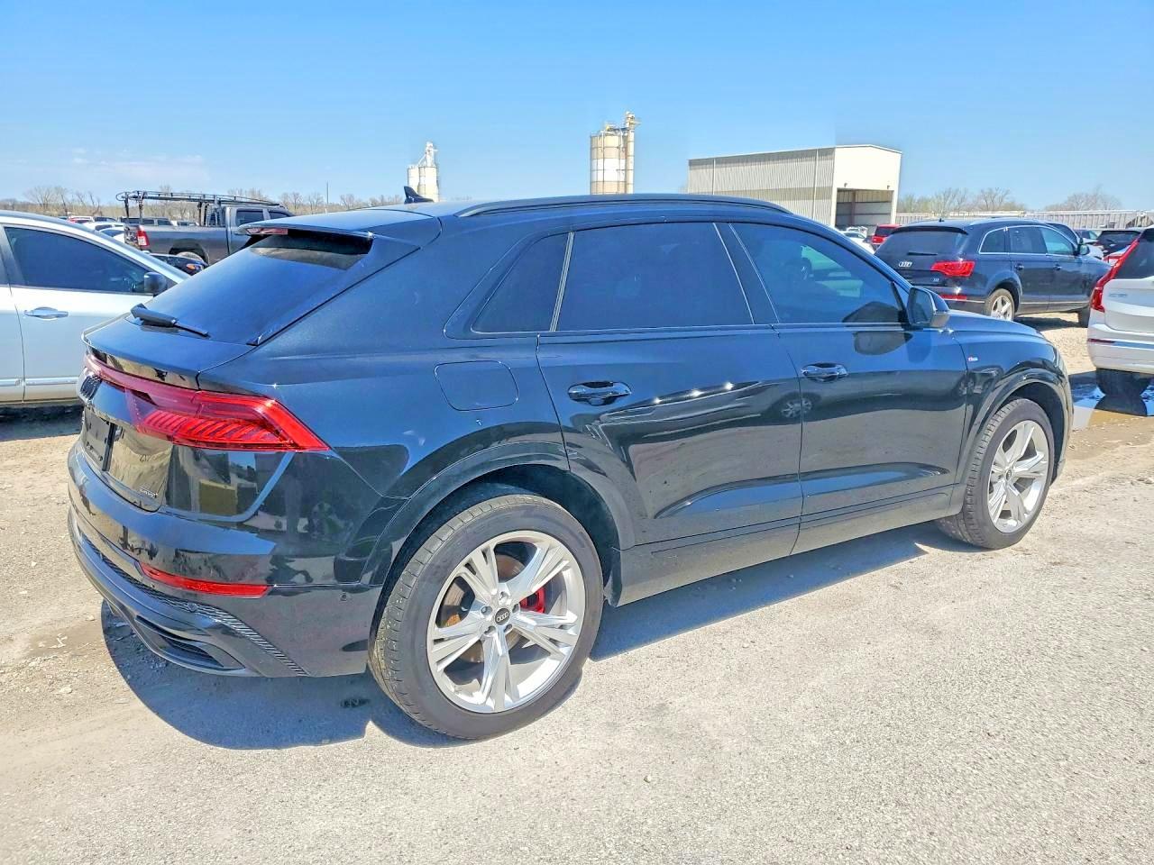 2022 Audi Q8 Premium Plus S-line Black vin: WA1EVBF12ND021879