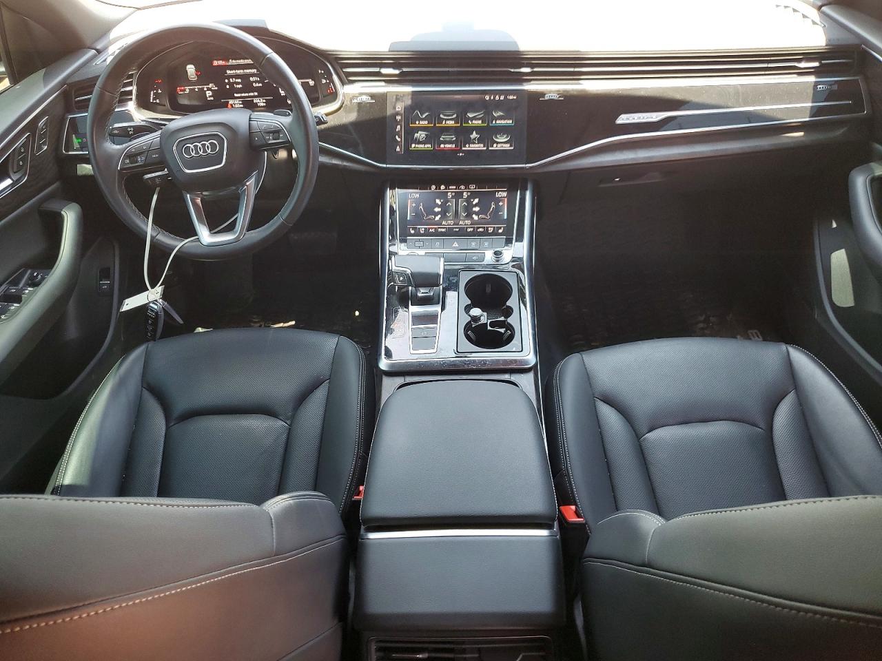 2022 Audi Q8 Premium Plus S-line Черный vin: WA1EVBF16ND034618