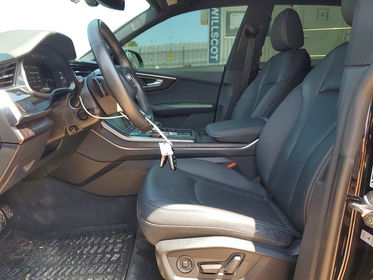 2022 Audi Q8 Premium Plus S-line Черный vin: WA1EVBF16ND034618