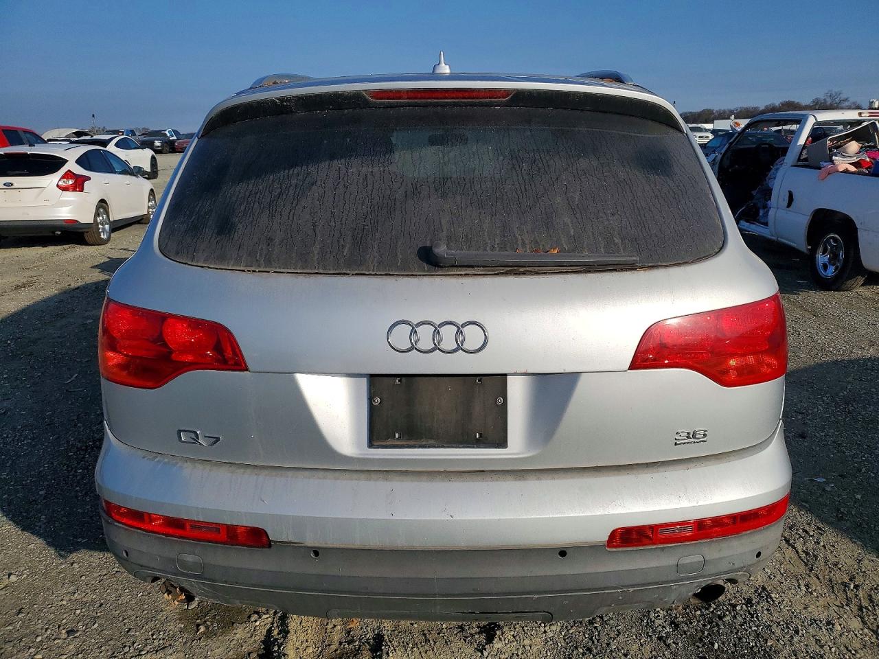 2007 Audi Q7 Silver vin: WA1EY74L77D039659