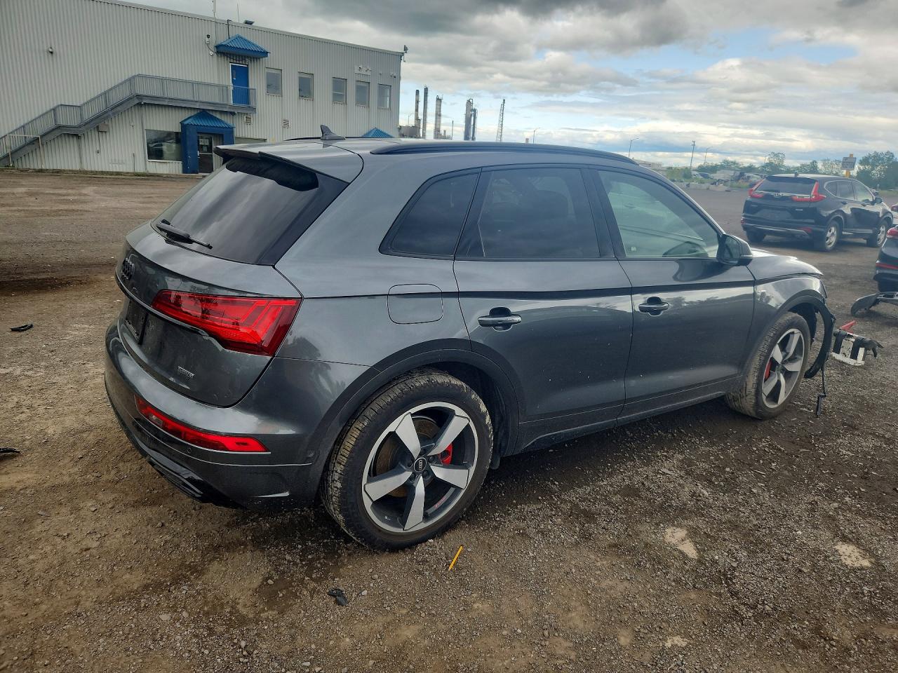2025 Audi Q5 E Prestige 55 Gray vin: WA1F2AFY6S2039314