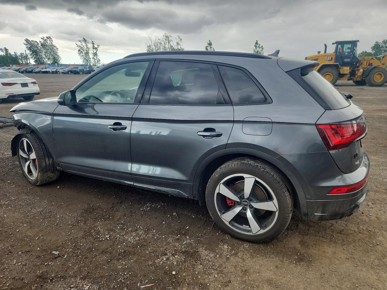 2025 Audi Q5 E Prestige 55 Gray vin: WA1F2AFY6S2039314