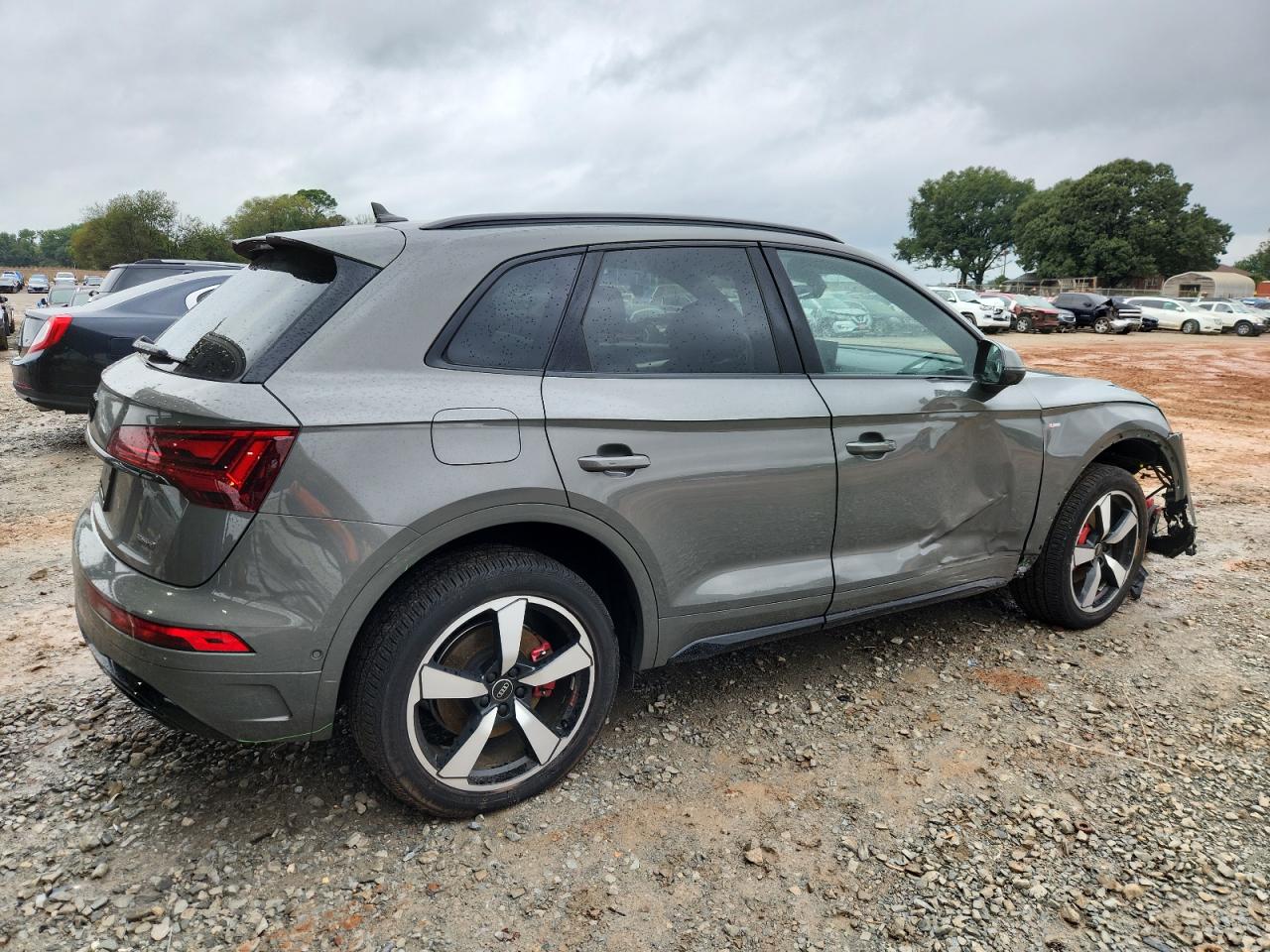 2024 Audi Q5 Prestige 45 Green vin: WA1FAAFY8R2015108