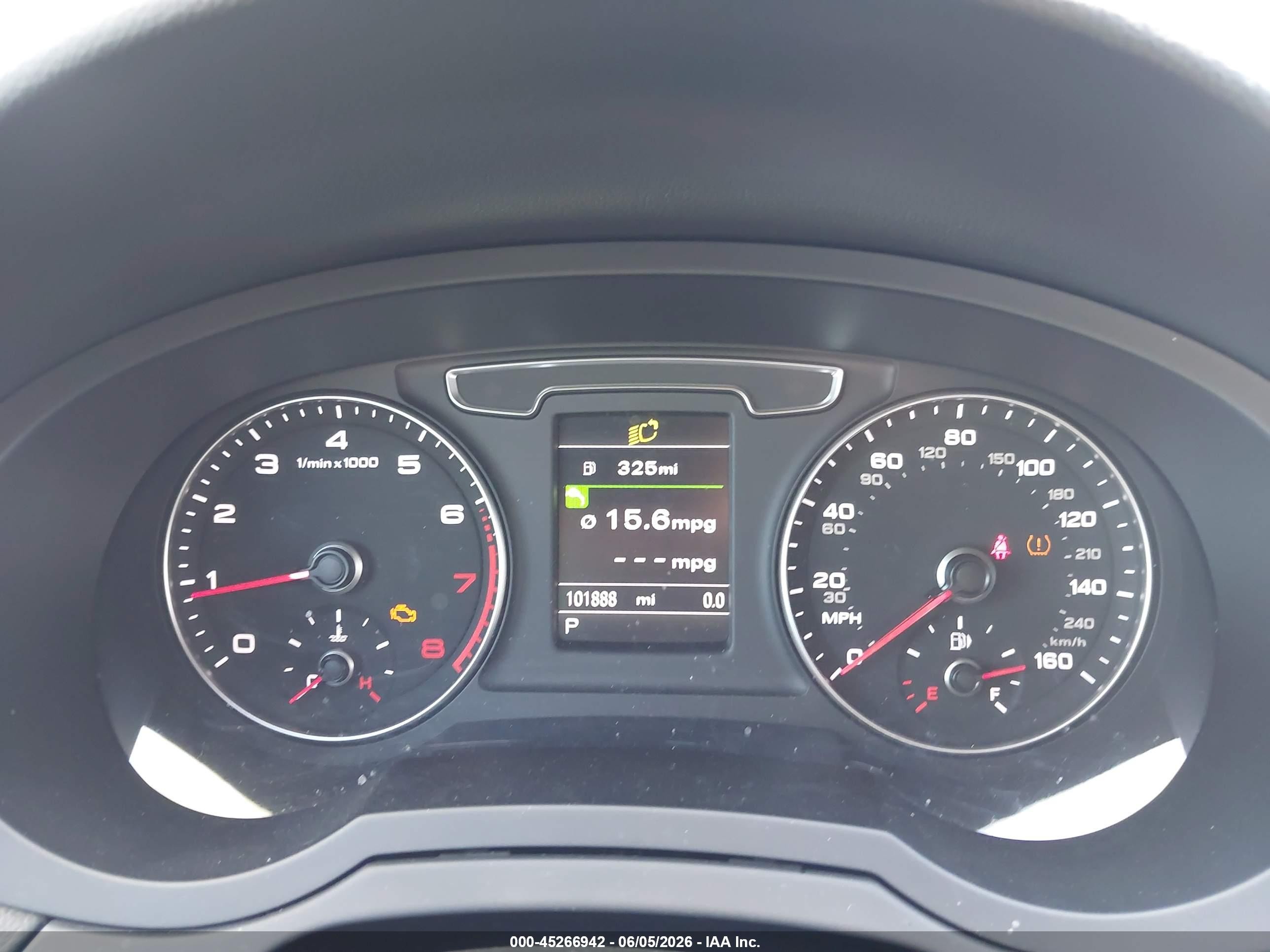 2016 Audi Q3 2.0t Premium Plus Черный vin: WA1FFCFS9GR020380