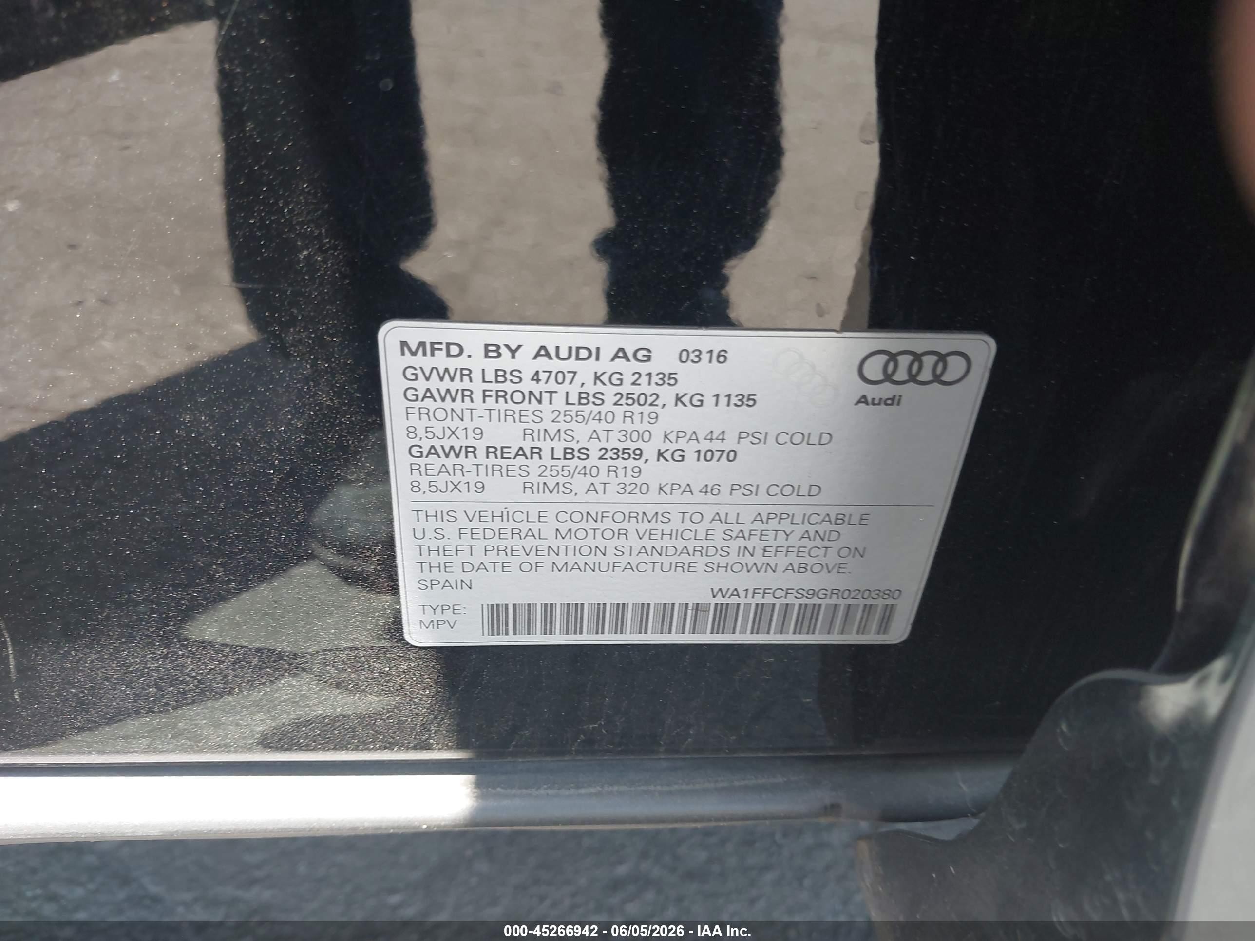 2016 Audi Q3 2.0t Premium Plus Черный vin: WA1FFCFS9GR020380