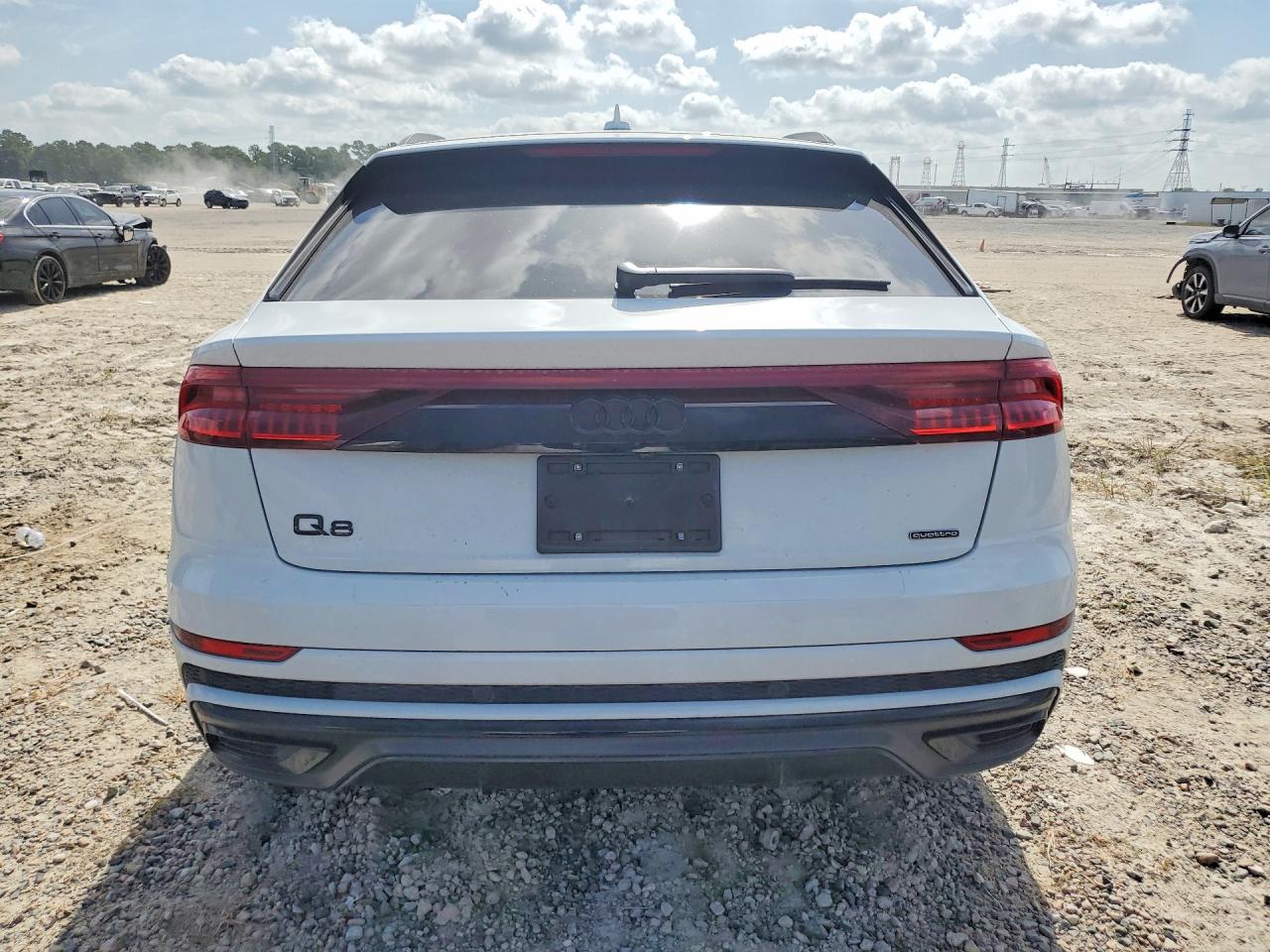 2022 Audi Q8 Prestige S-line White vin: WA1FVBF19ND021916
