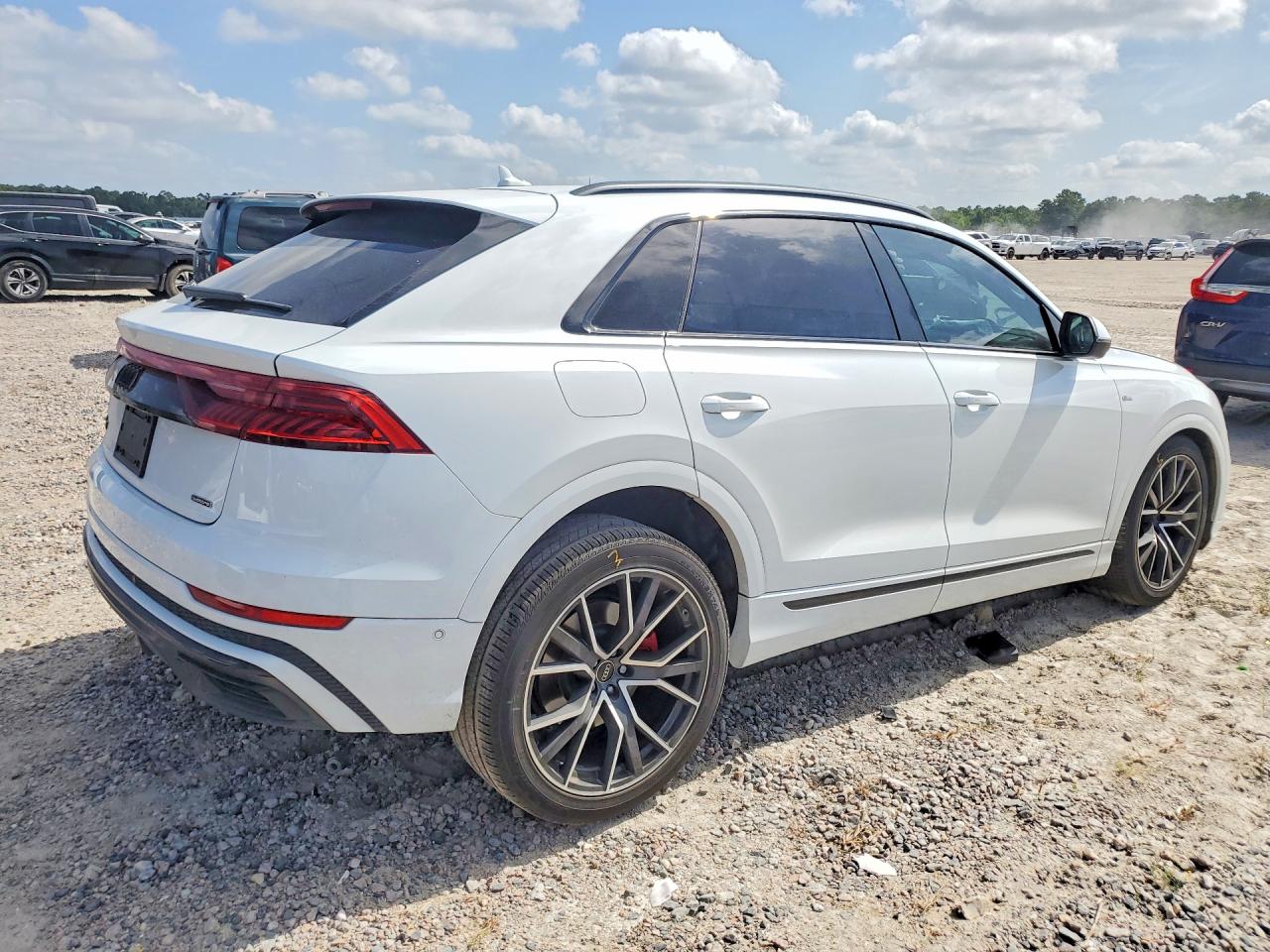 2022 Audi Q8 Prestige S-line White vin: WA1FVBF19ND021916