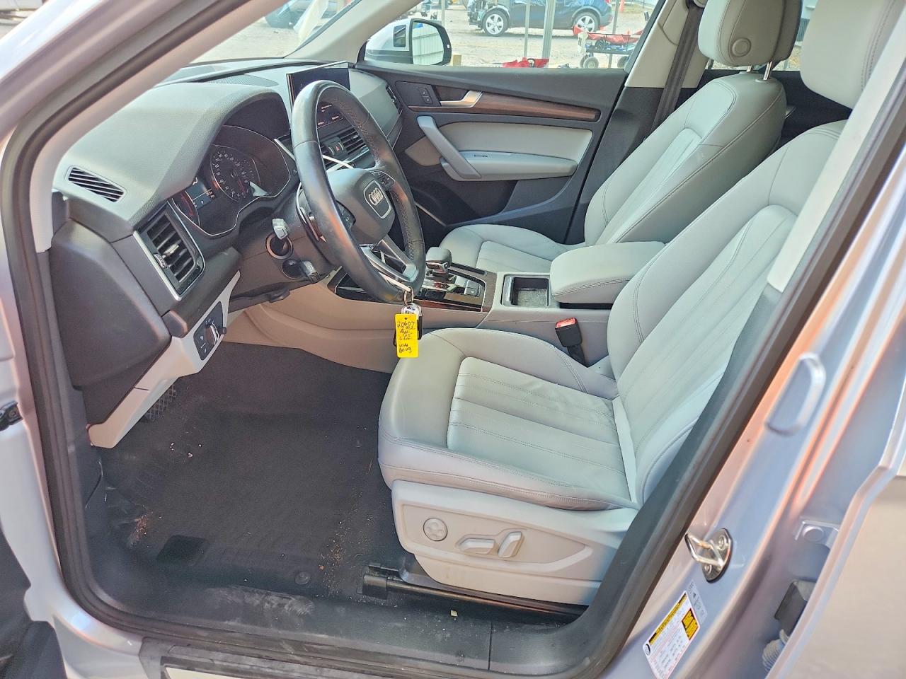 2022 Audi Q5 Premium 45 Silver vin: WA1GAAFY0N2140067