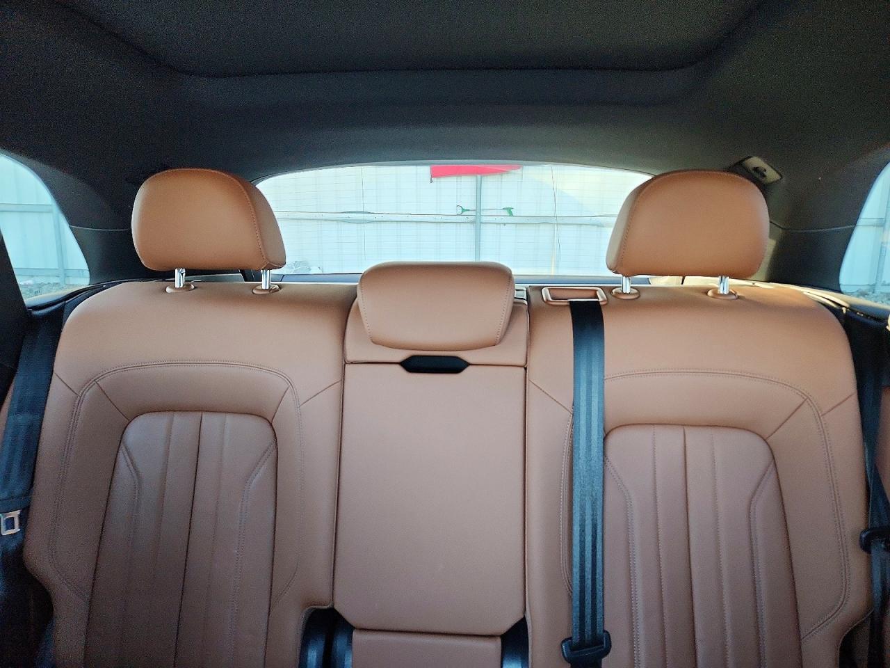 2022 Audi Q5 Premium 45 Серебряный vin: WA1GAAFY5N2080545
