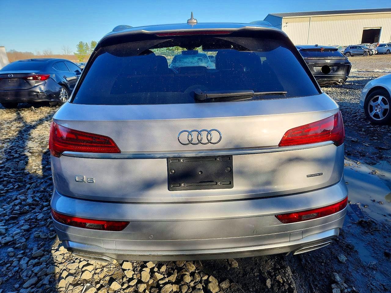 2022 Audi Q5 Premium 45 Серебряный vin: WA1GAAFY5N2080545
