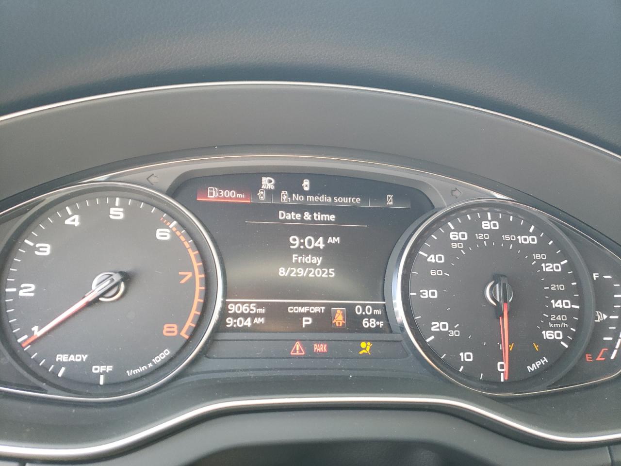 2024 Audi Q5 Premium 45 Black vin: WA1GAAFY5R2143374
