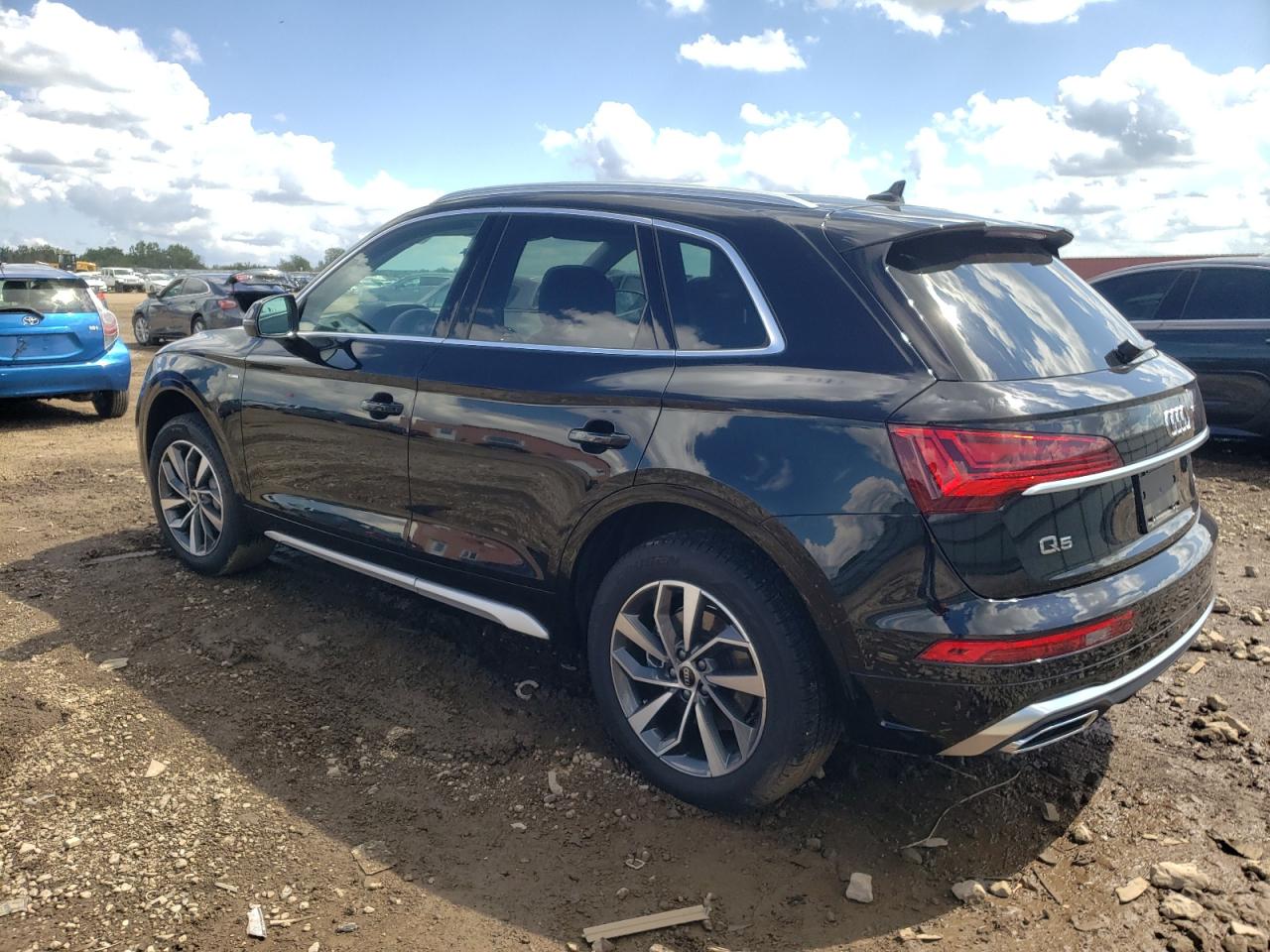 2024 Audi Q5 Premium 45 Black vin: WA1GAAFY5R2143374