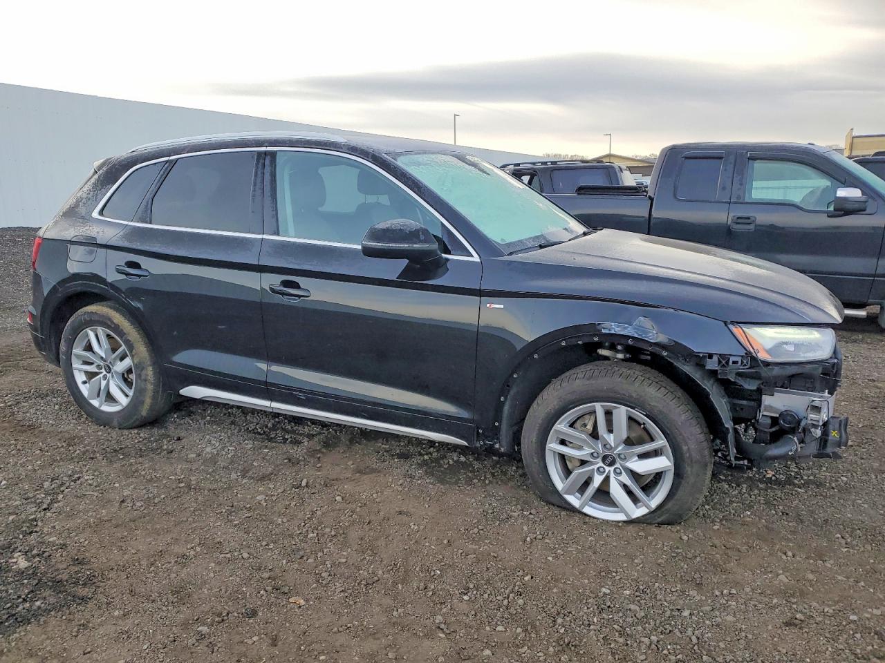 2023 Audi Q5 Premium 45 Black vin: WA1GAAFY7P2014548