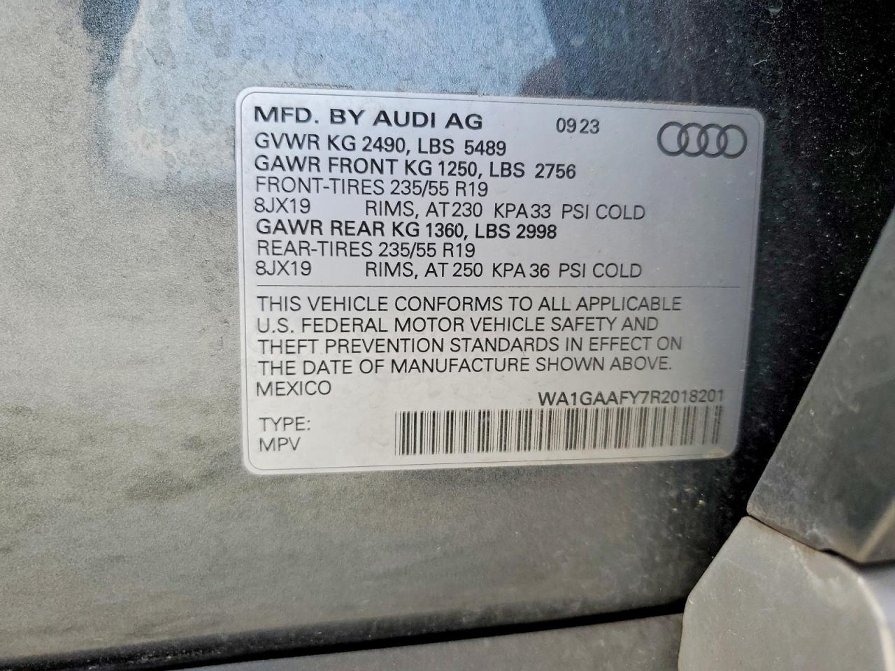 2022 Audi Q5 Gray vin: WA1GAAFY7R2018201
