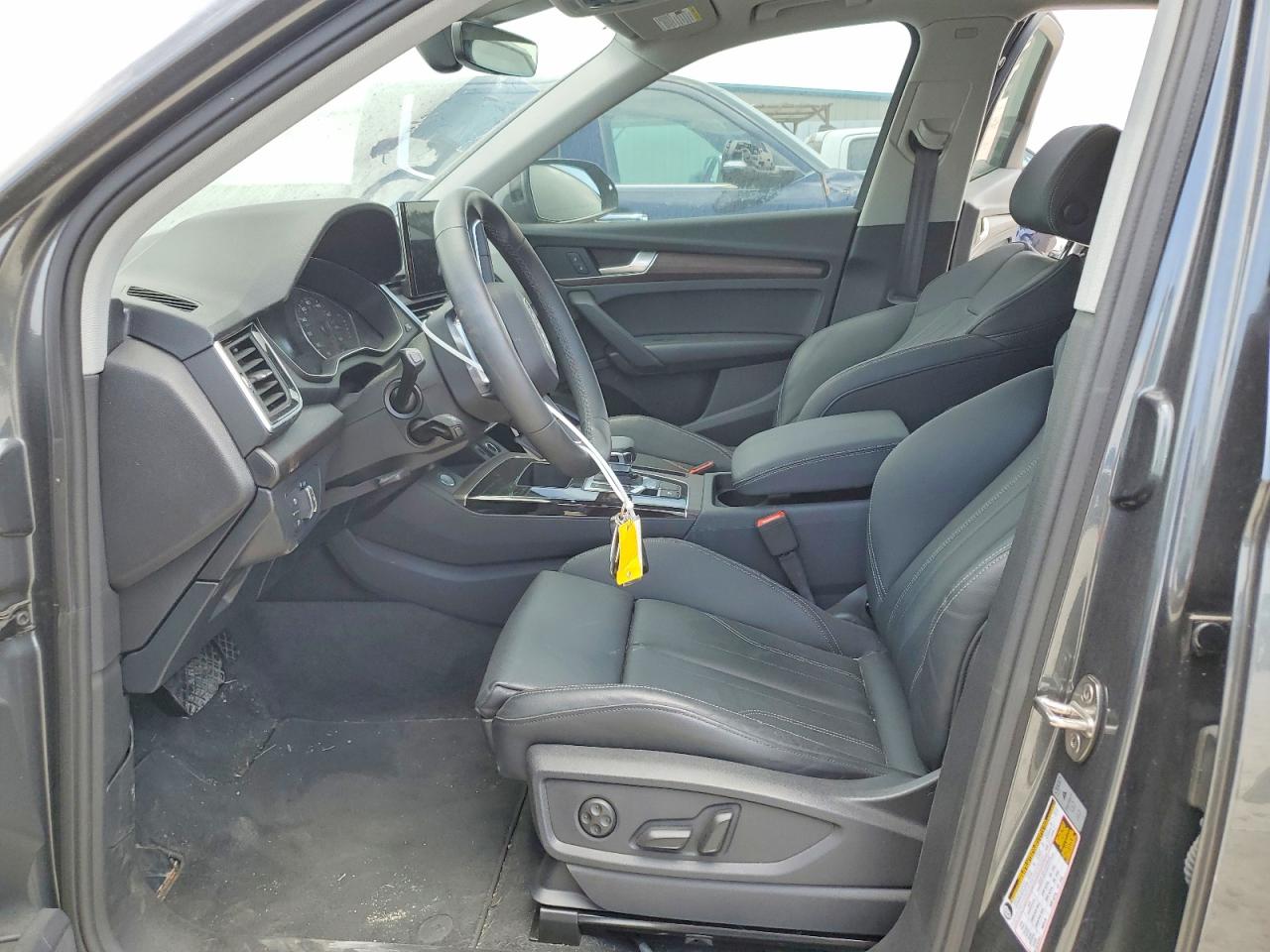 2022 Audi Q5 Gray vin: WA1GAAFY7R2018201