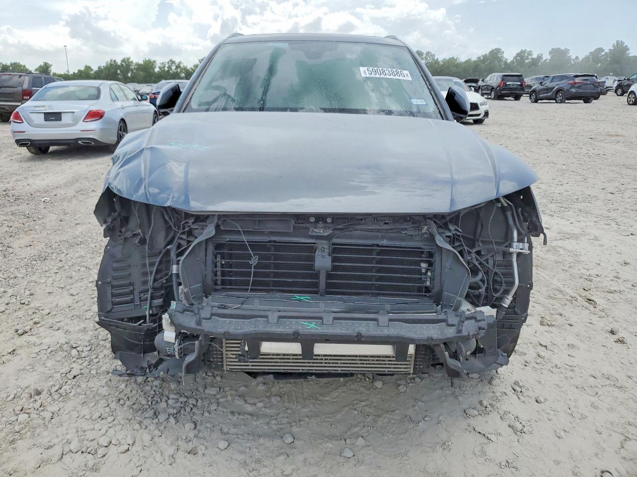 2022 Audi Q5 Gray vin: WA1GAAFY7R2018201