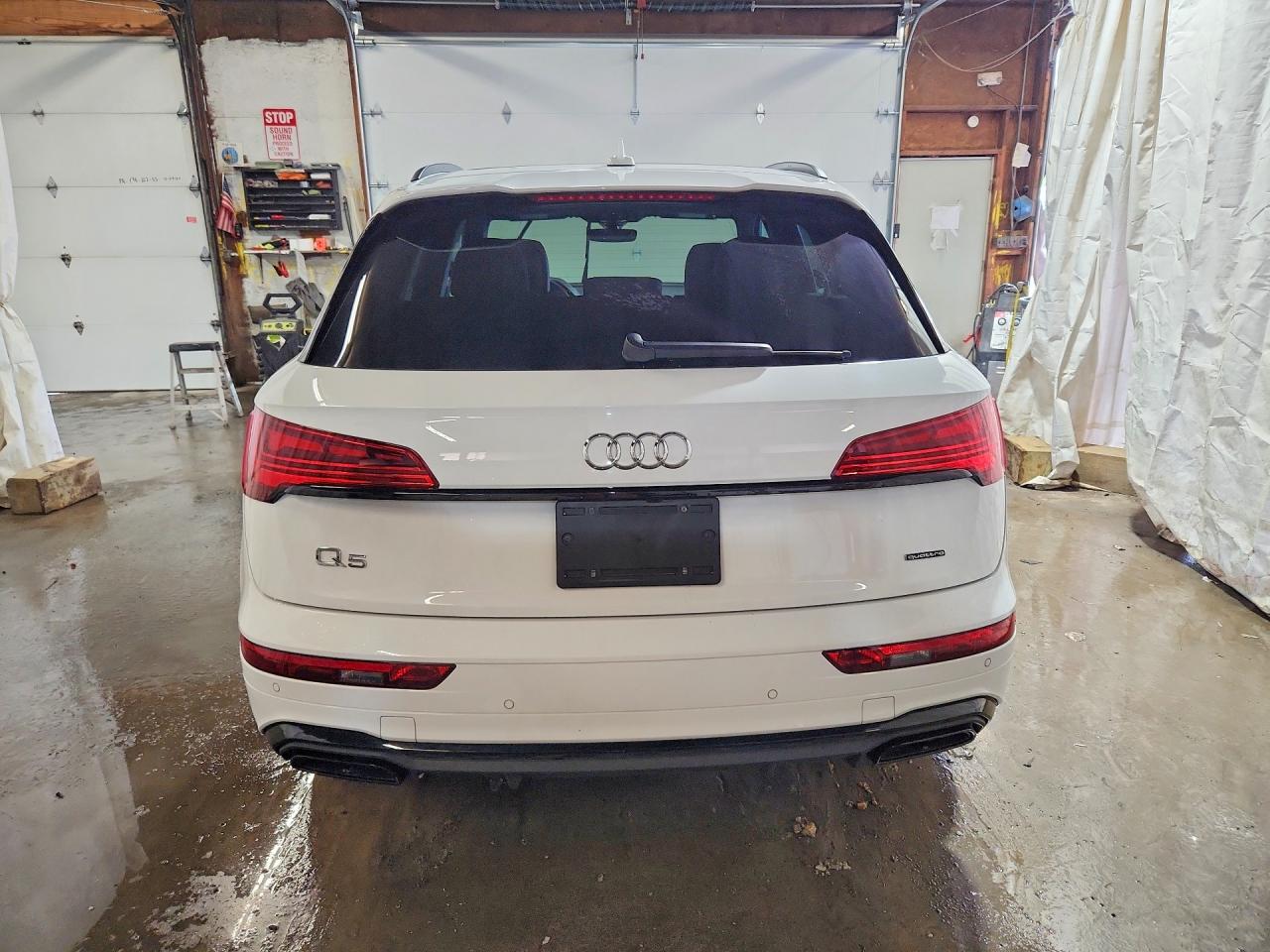 2025 Audi Q5 Premium 45 White vin: WA1GAAFY8S2020447