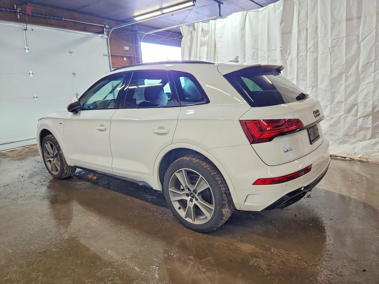 2025 Audi Q5 Premium 45 White vin: WA1GAAFY8S2020447