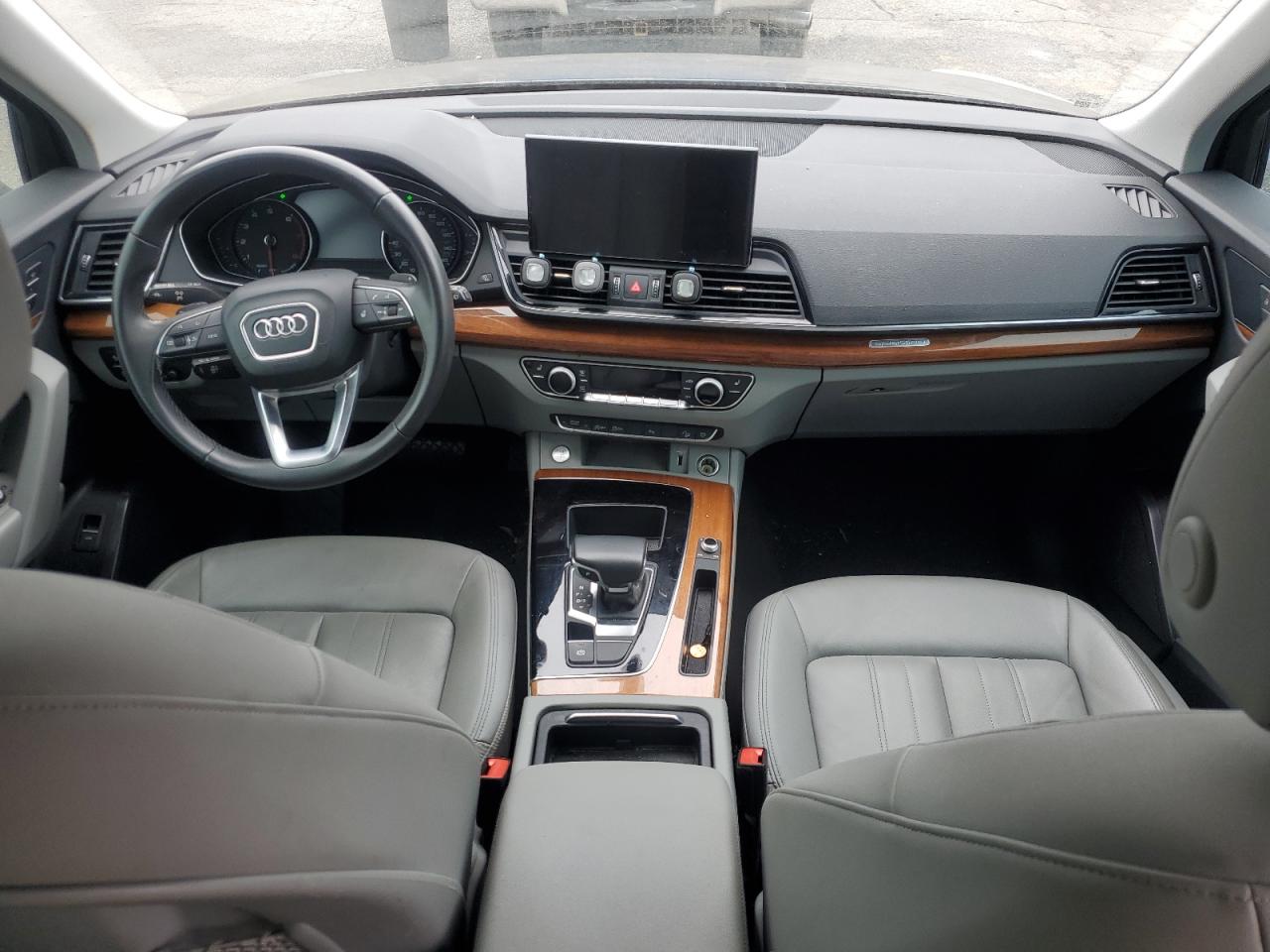 2022 Audi Q5 Premium 45 Charcoal vin: WA1GAAFY9N2069807