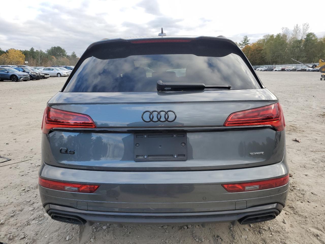 2025 Audi Q5 Premium 45 Gray vin: WA1GAAFYXS2051053