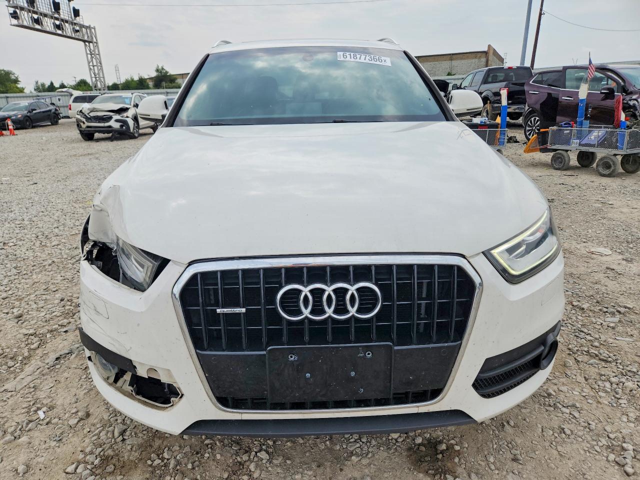 2015 Audi Q3 Prestige White vin: WA1GFCFS2FR008977