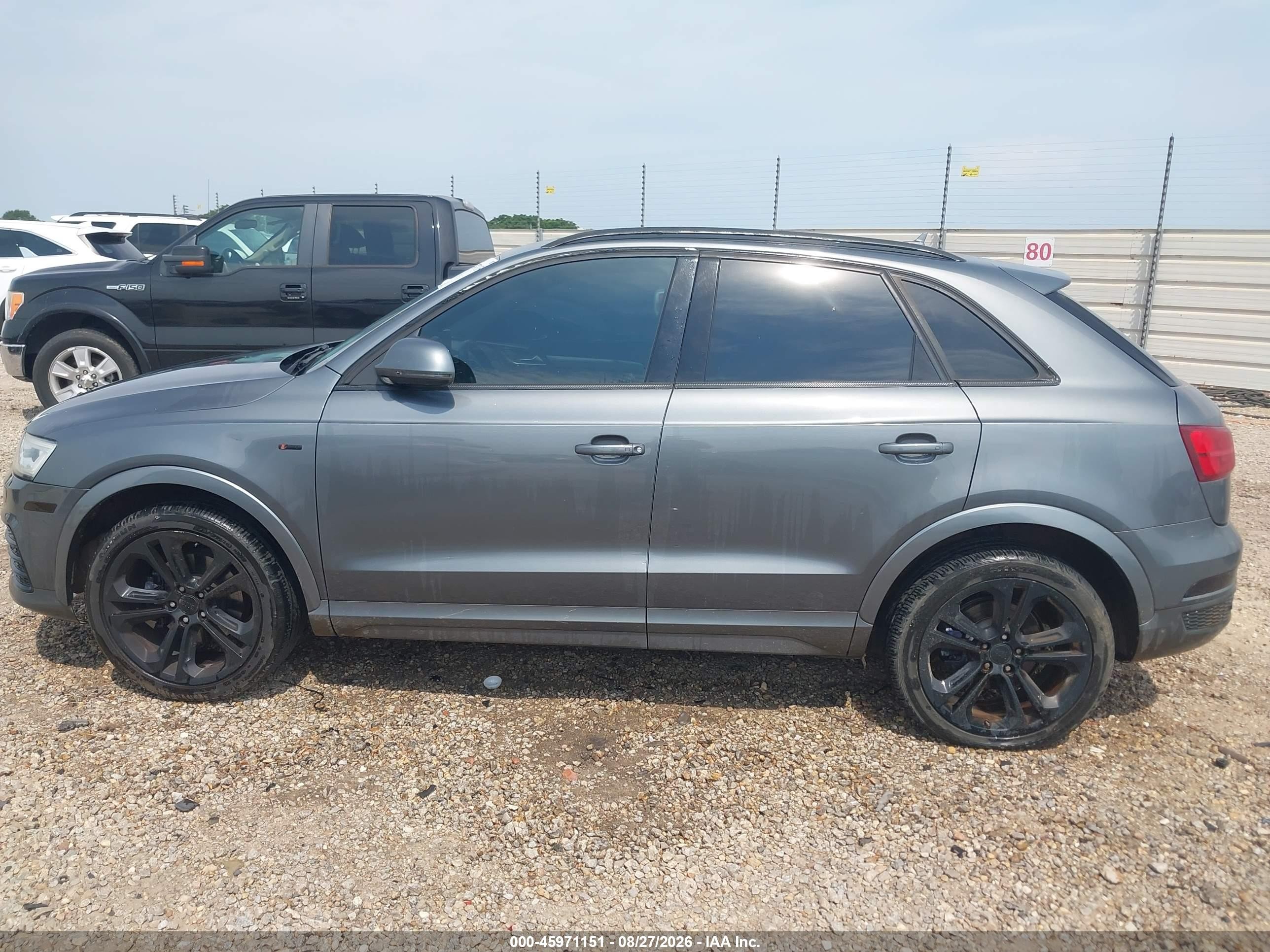 2016 Audi Q3 2.0t Premium Plus Gray vin: WA1GFCFS2GR001612