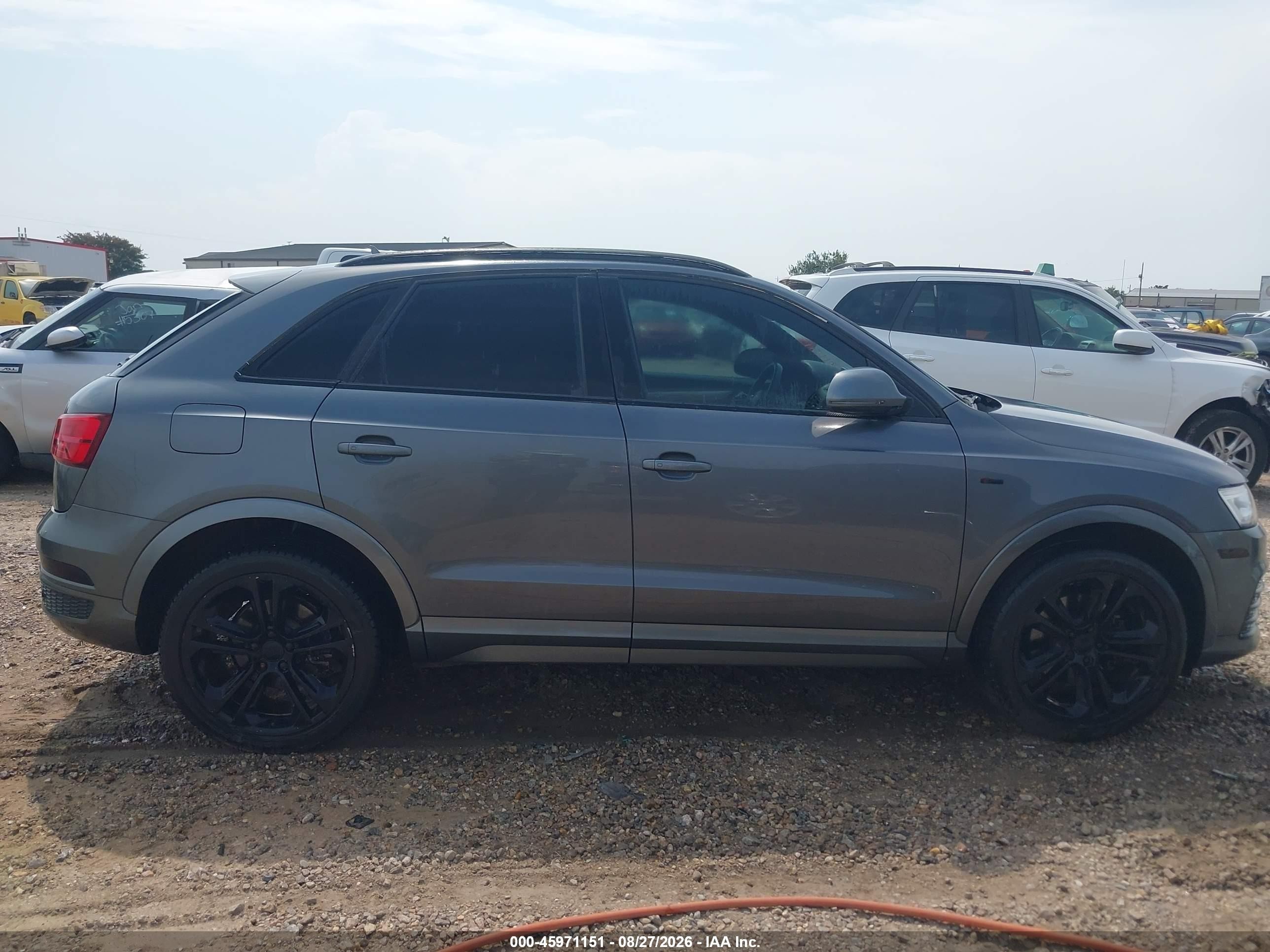 2016 Audi Q3 2.0t Premium Plus Gray vin: WA1GFCFS2GR001612