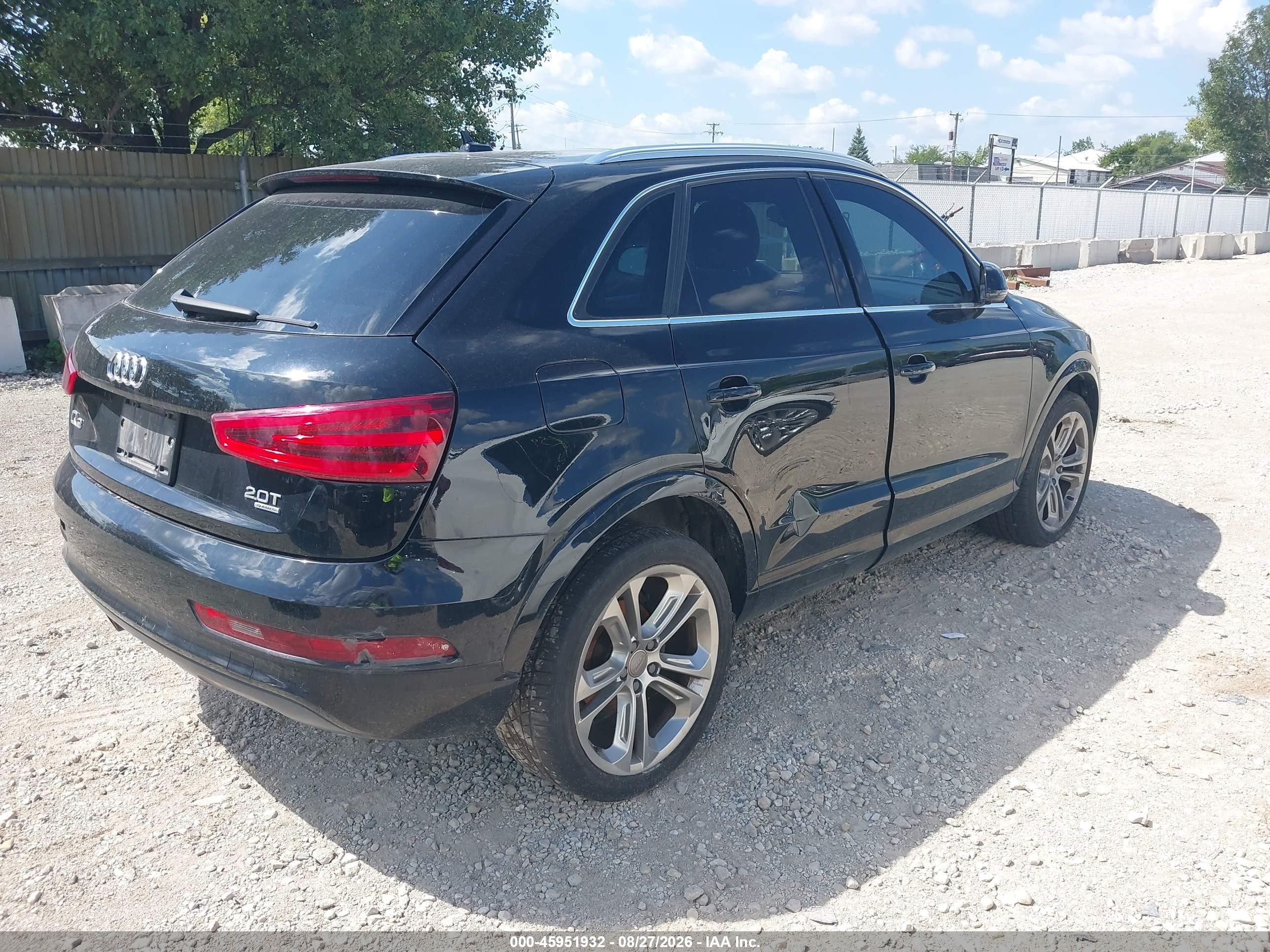 2015 Audi Q3 2.0t Premium Plus Black vin: WA1GFCFS3FR004114