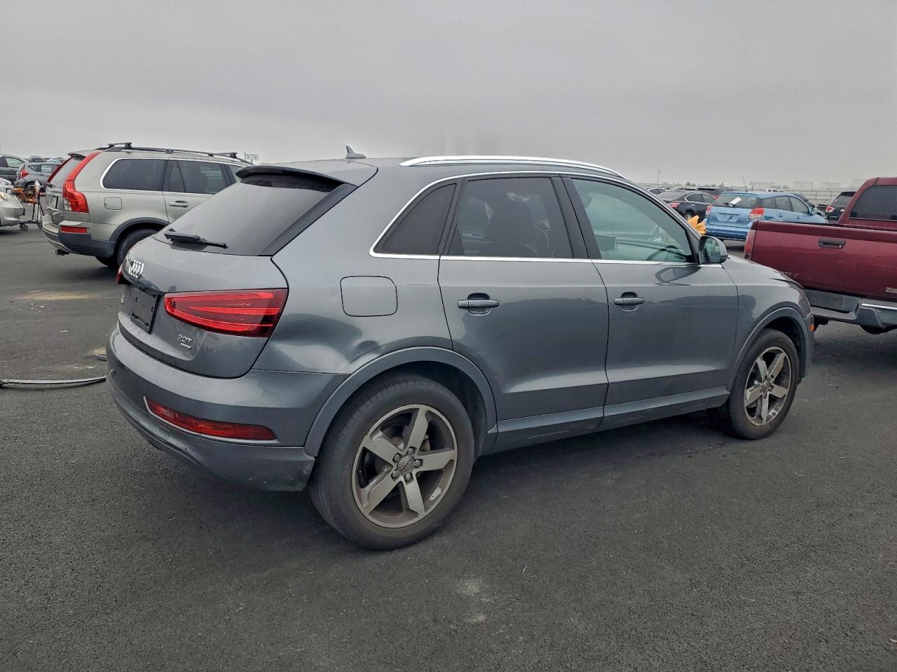 2015 Audi Q3 Prestige Gray vin: WA1GFCFS4FR010438