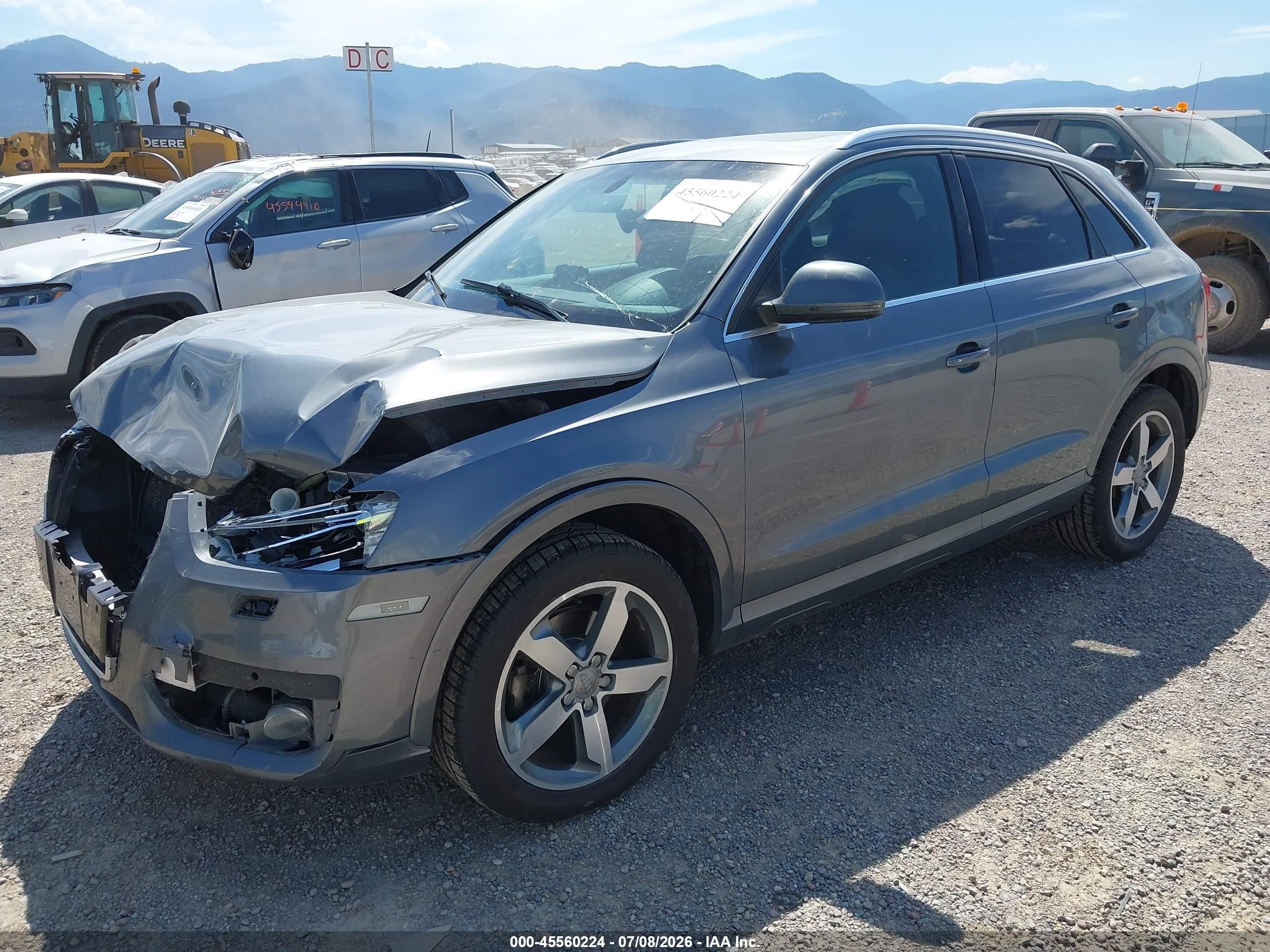 2015 Audi Q3 2.0t Premium Plus Gray vin: WA1GFCFS5FR006110