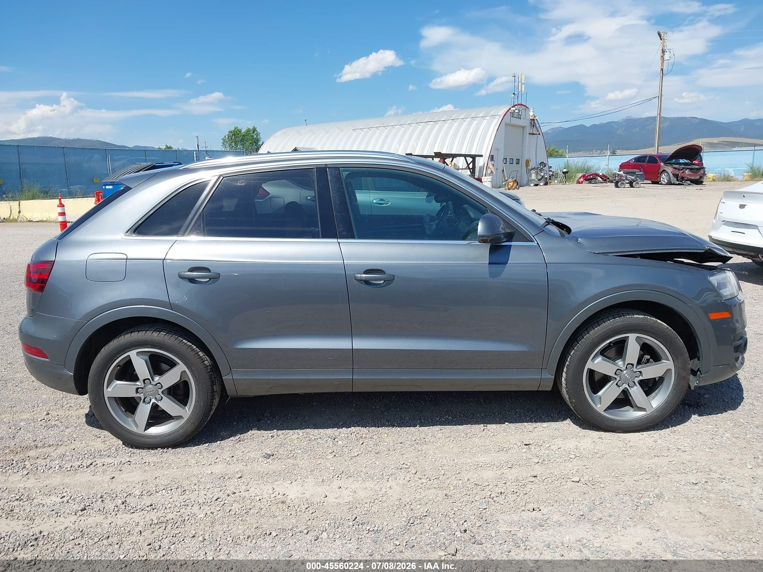 2015 Audi Q3 2.0t Premium Plus Gray vin: WA1GFCFS5FR006110