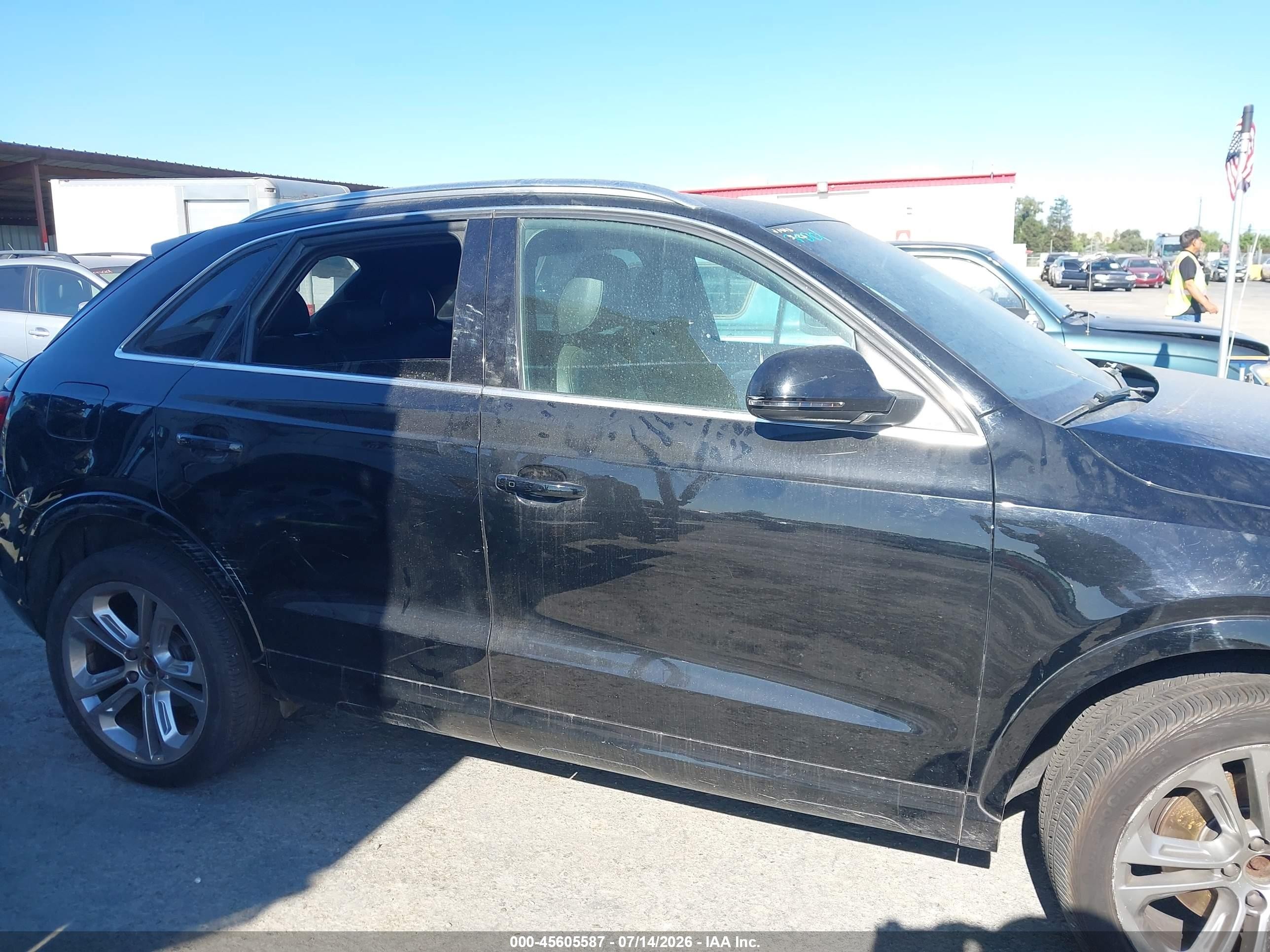 2015 Audi Q3 2.0t Premium Plus Black vin: WA1GFCFS5FR008987