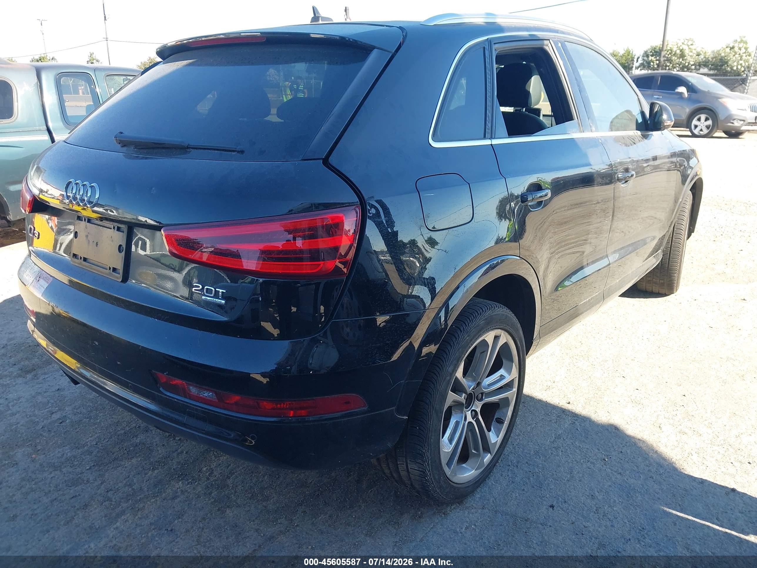 2015 Audi Q3 2.0t Premium Plus Black vin: WA1GFCFS5FR008987