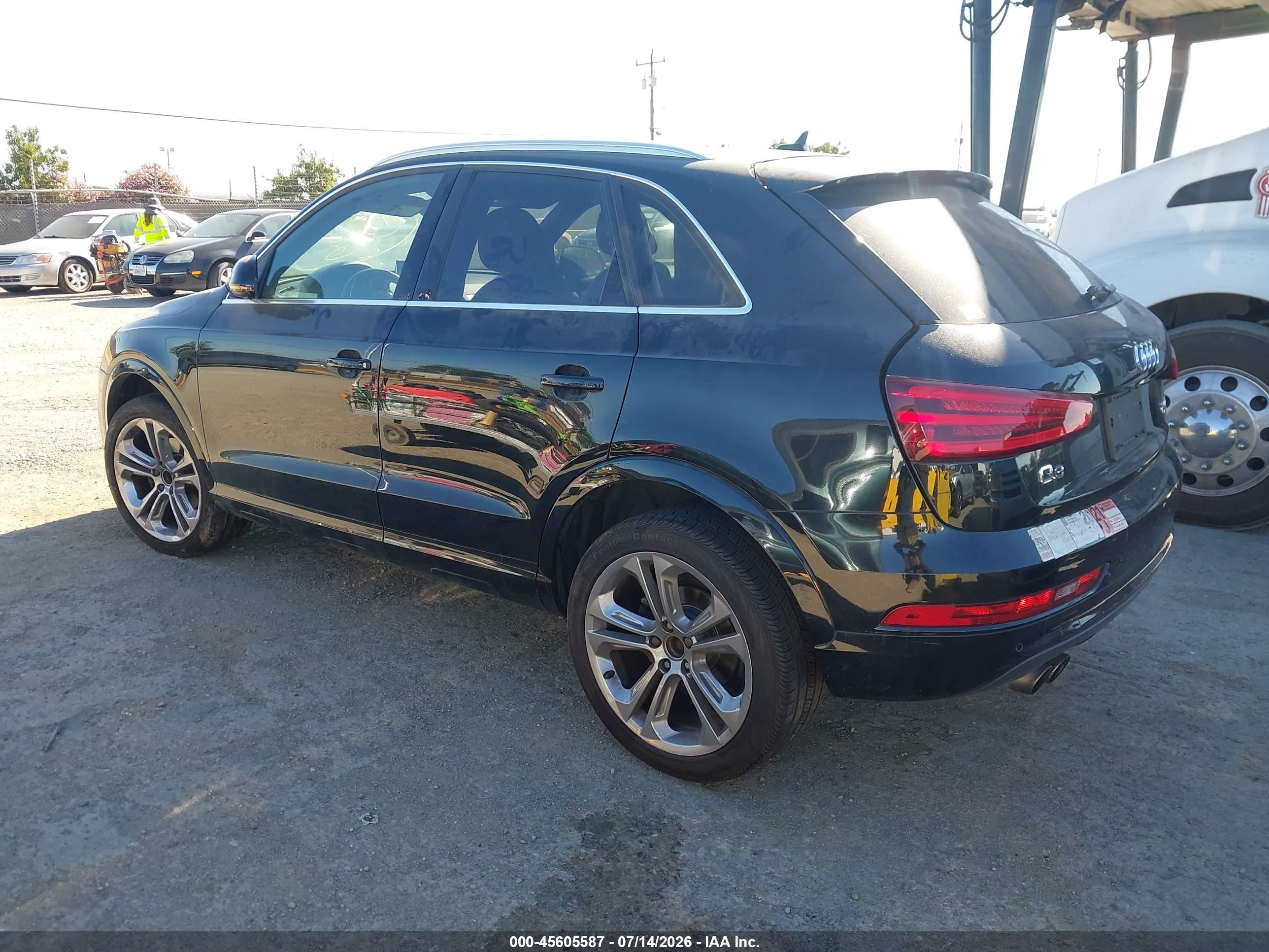 2015 Audi Q3 2.0t Premium Plus Black vin: WA1GFCFS5FR008987