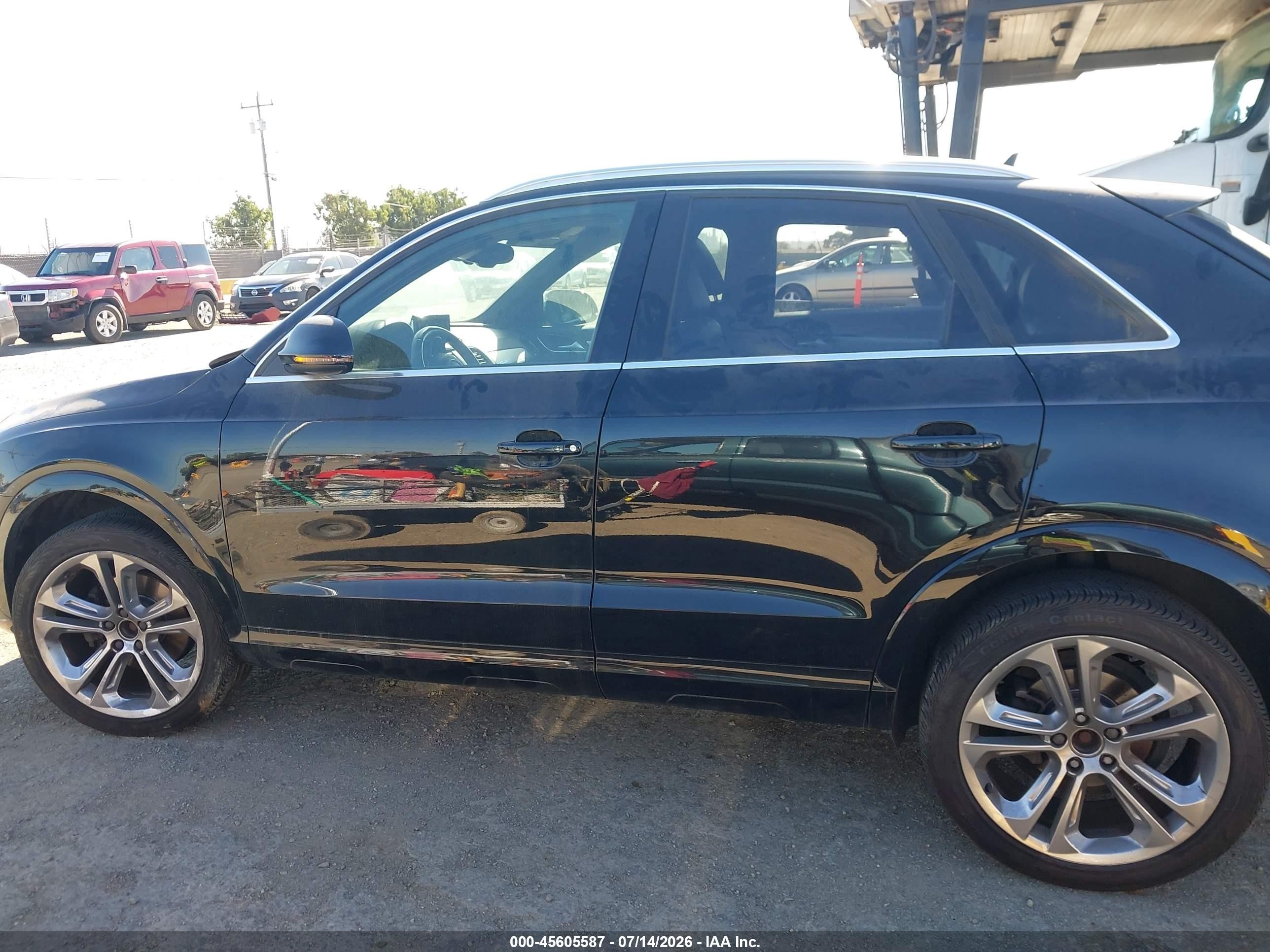 2015 Audi Q3 2.0t Premium Plus Black vin: WA1GFCFS5FR008987