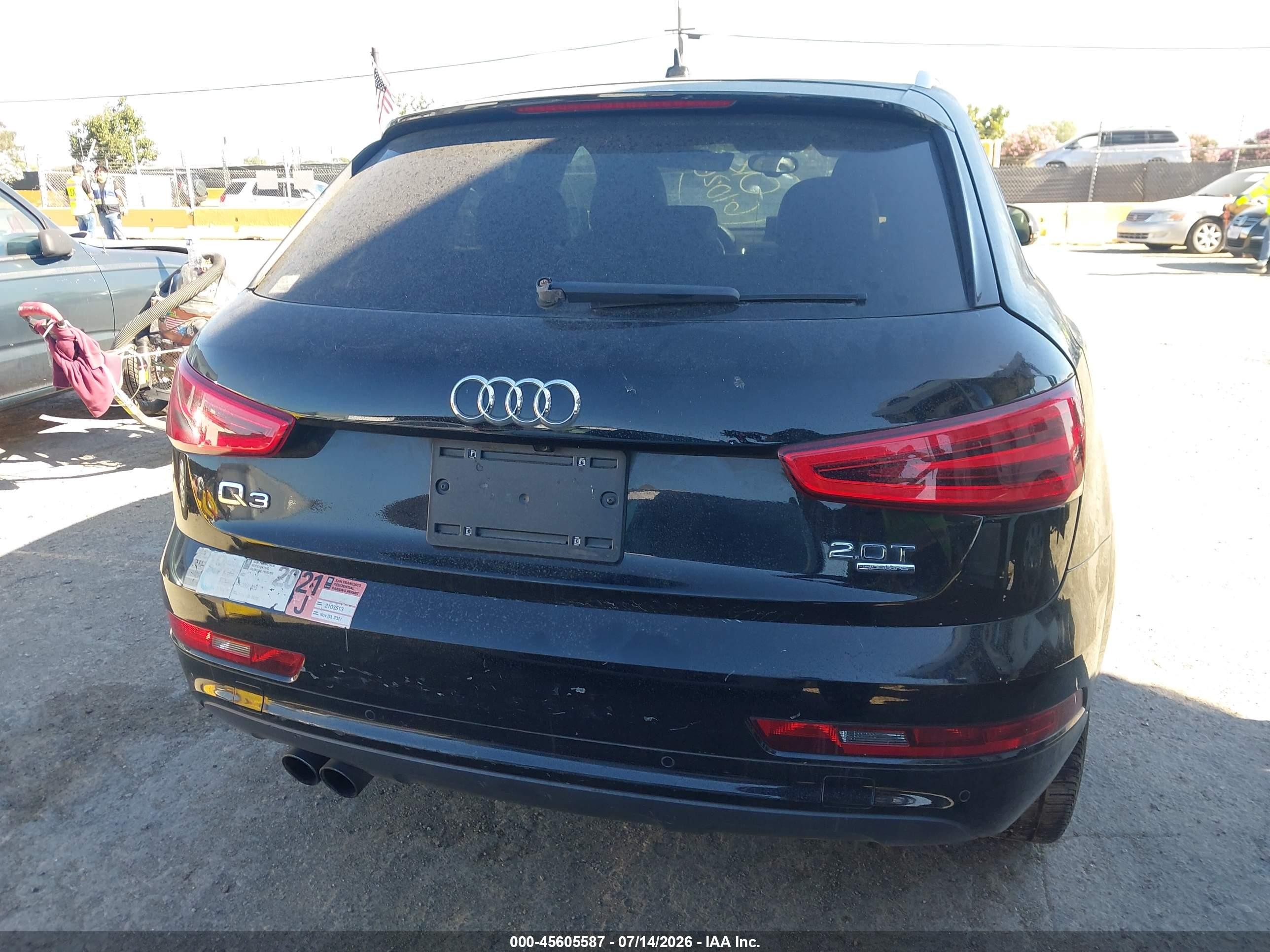 2015 Audi Q3 2.0t Premium Plus Black vin: WA1GFCFS5FR008987