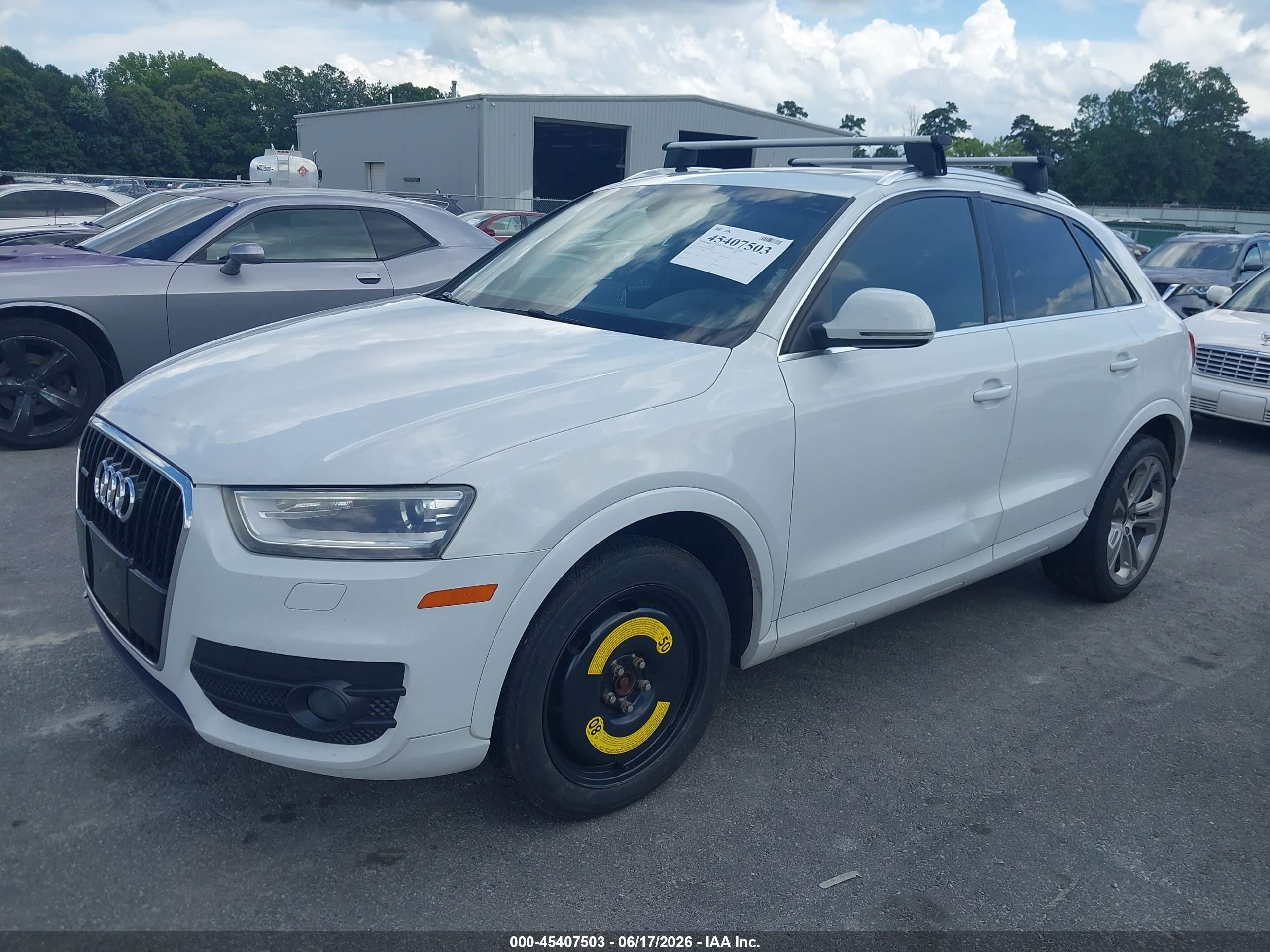 2015 Audi Q3 2.0t Premium Plus White vin: WA1GFCFS5FR009234