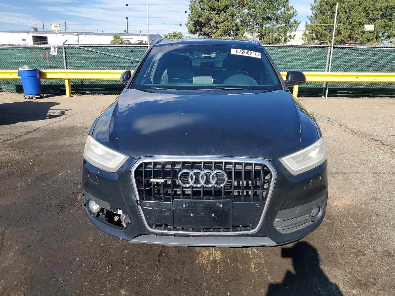 2015 Audi Q3 Prestige Black vin: WA1GFCFS5FR014370