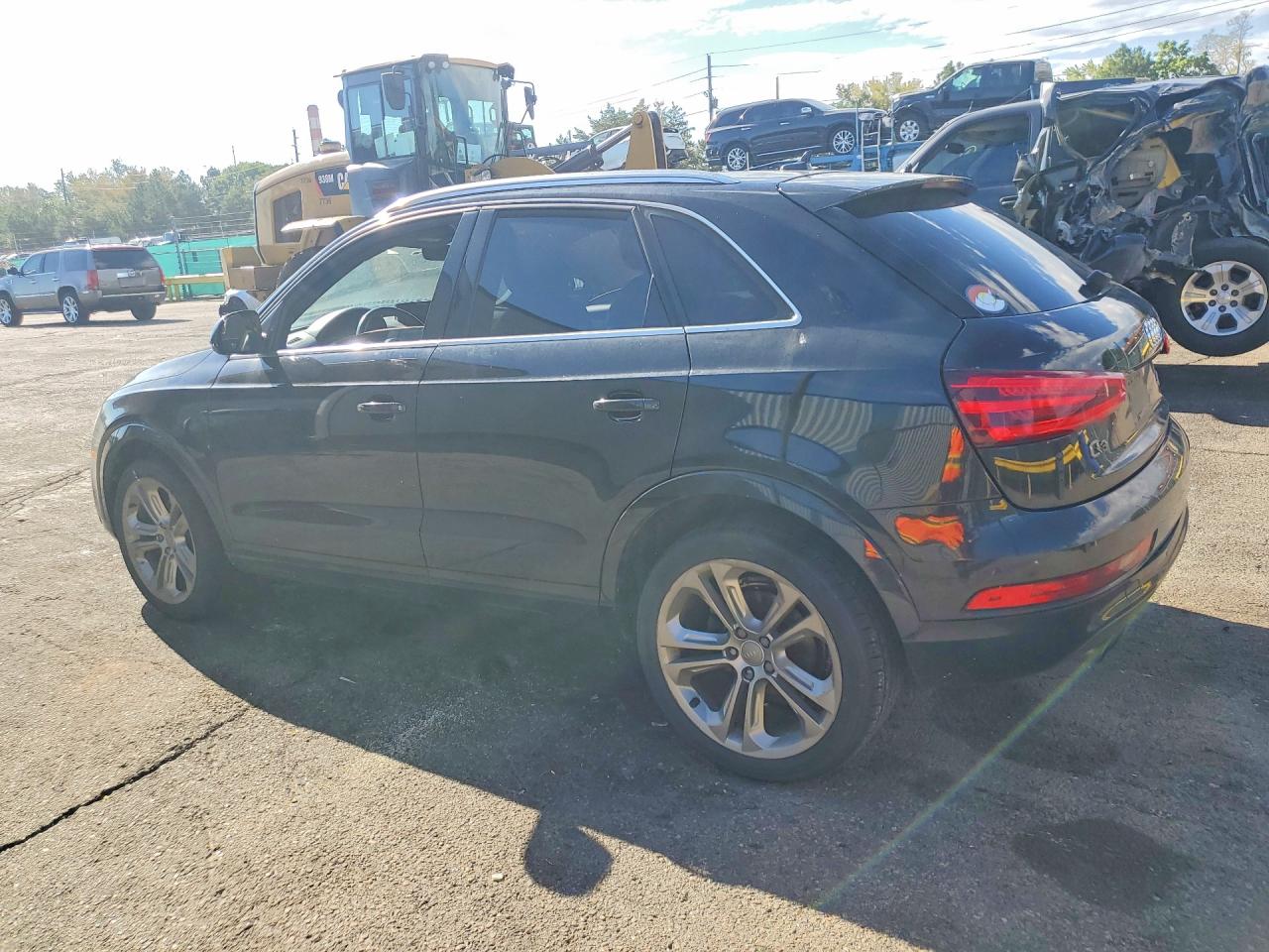 2015 Audi Q3 Prestige Black vin: WA1GFCFS5FR014370